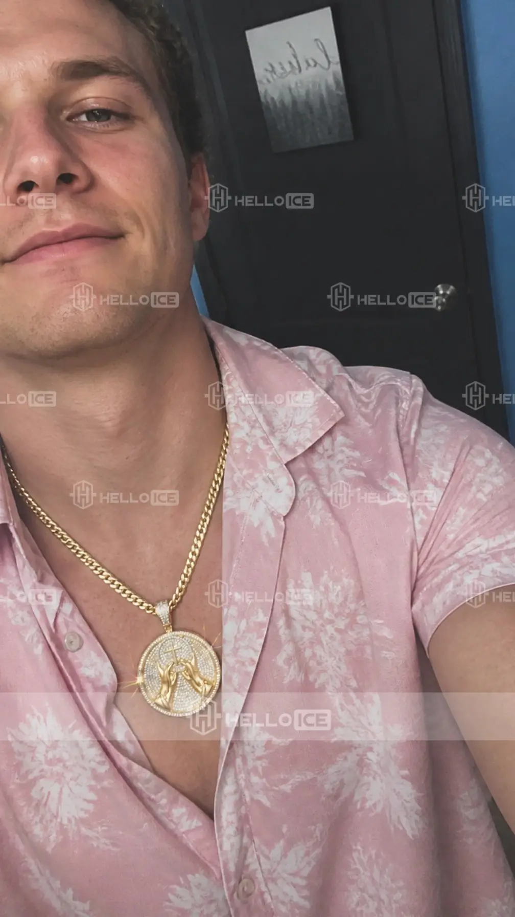 Helloice Review Image