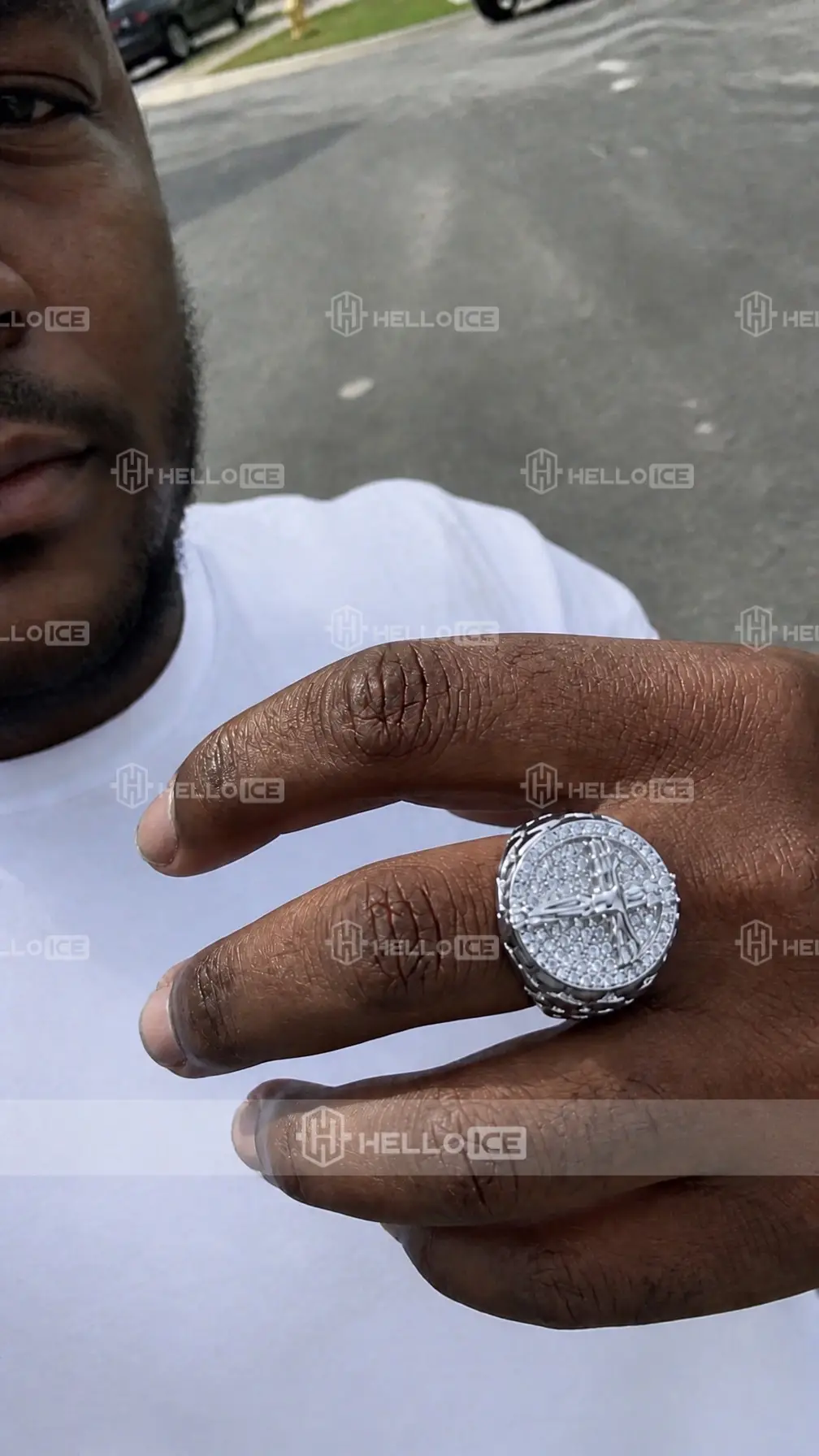 Helloice Review Image