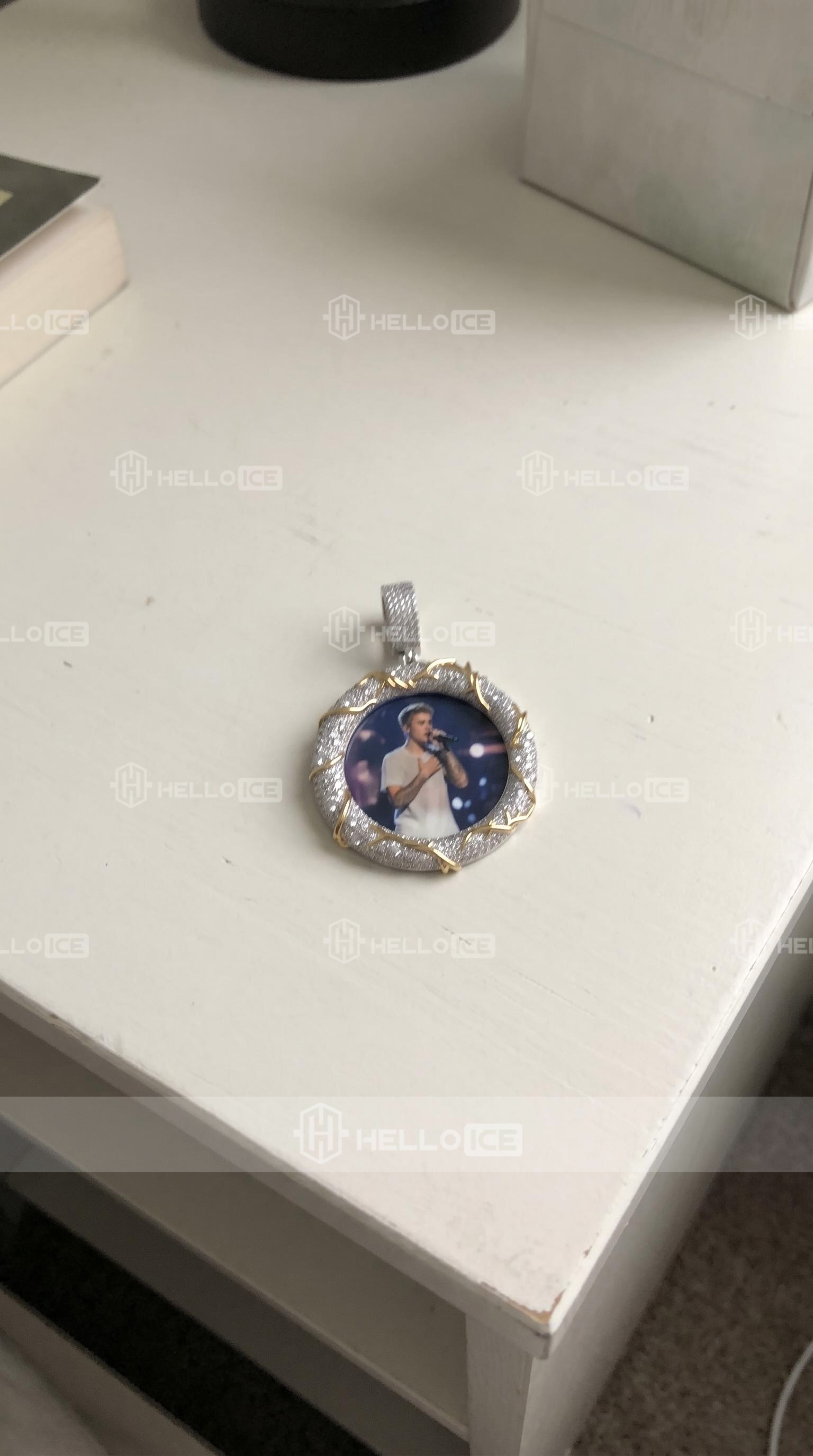 Helloice Review Image