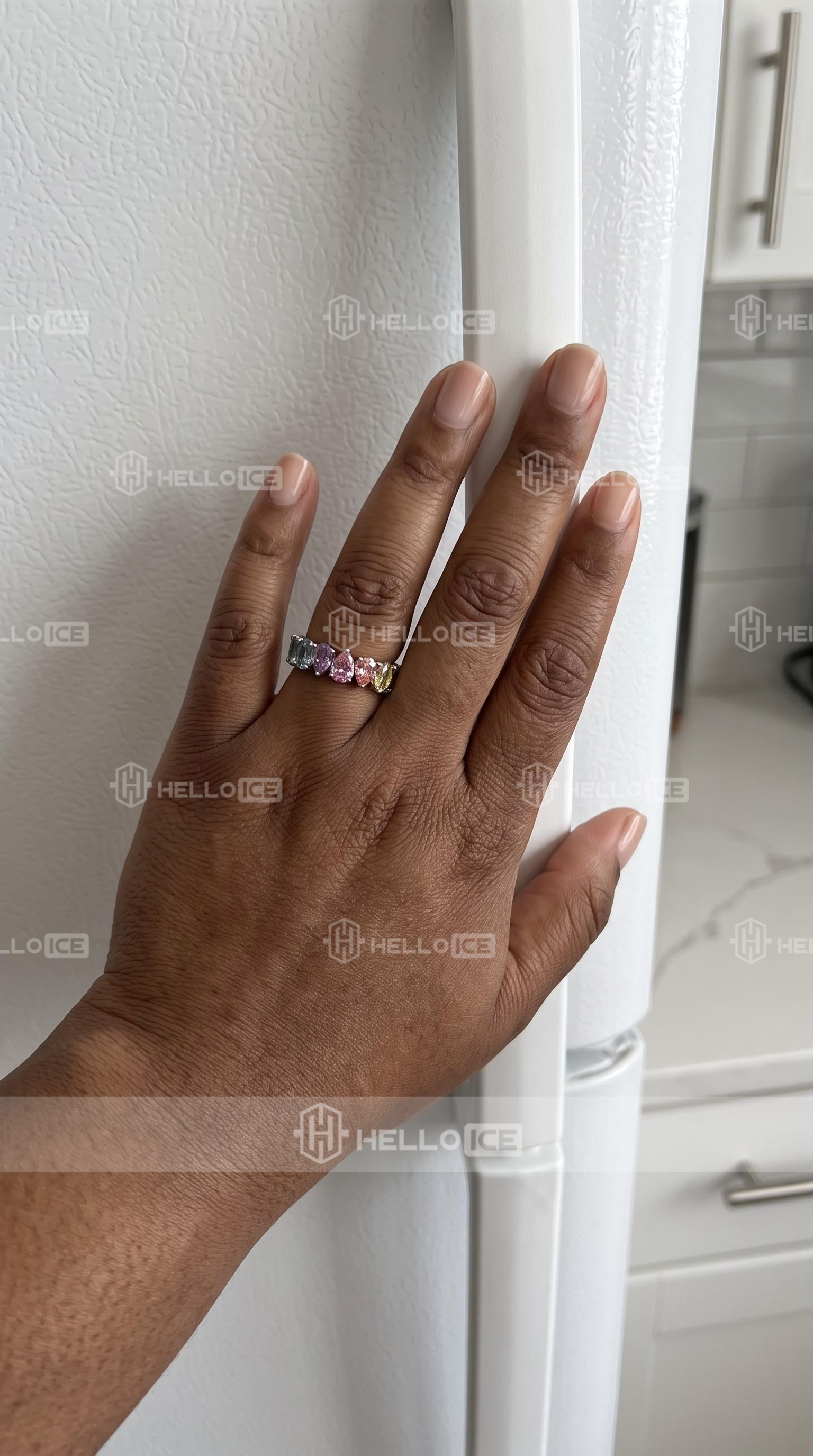 Helloice Review Image
