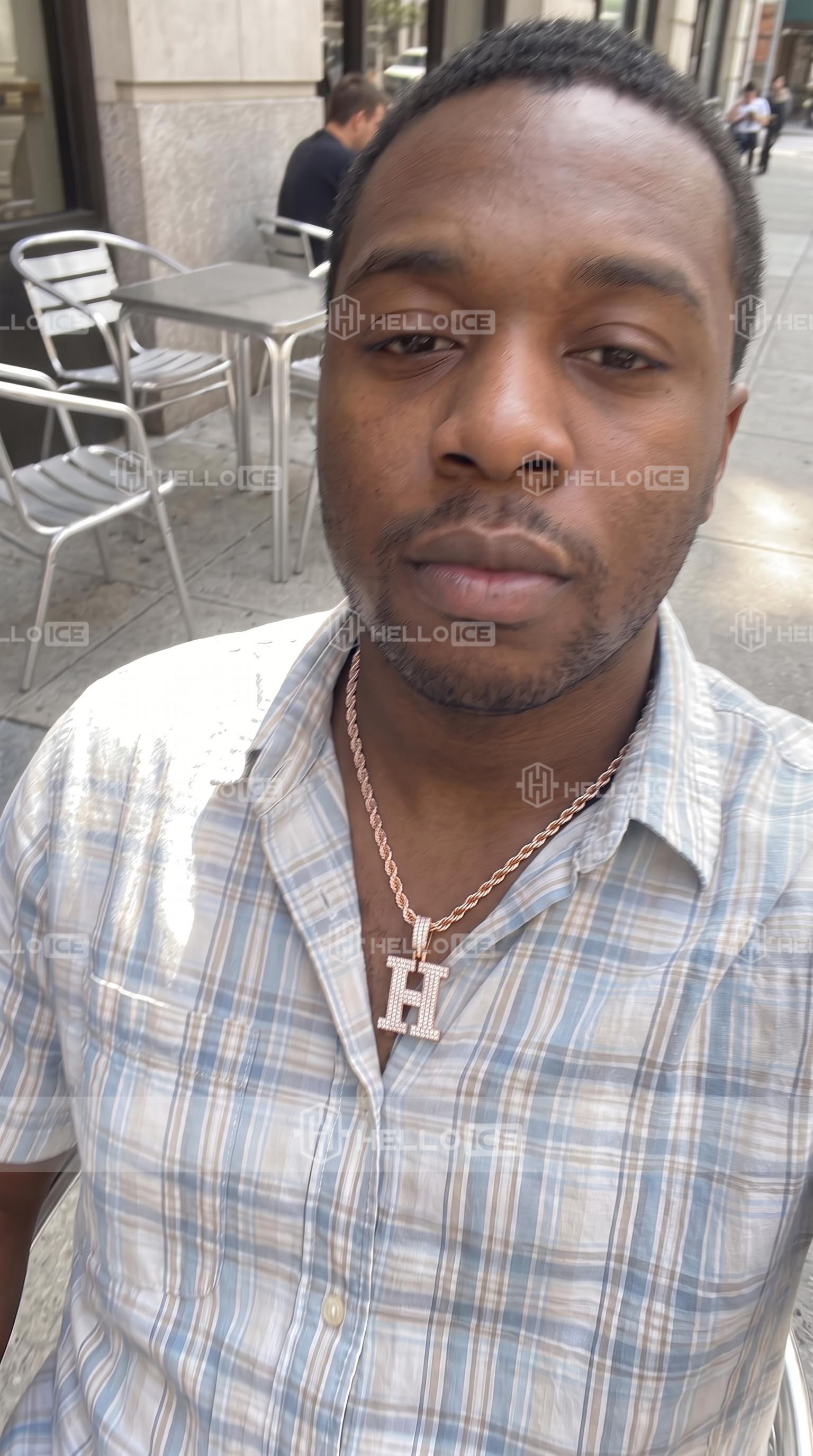 Helloice Review Image