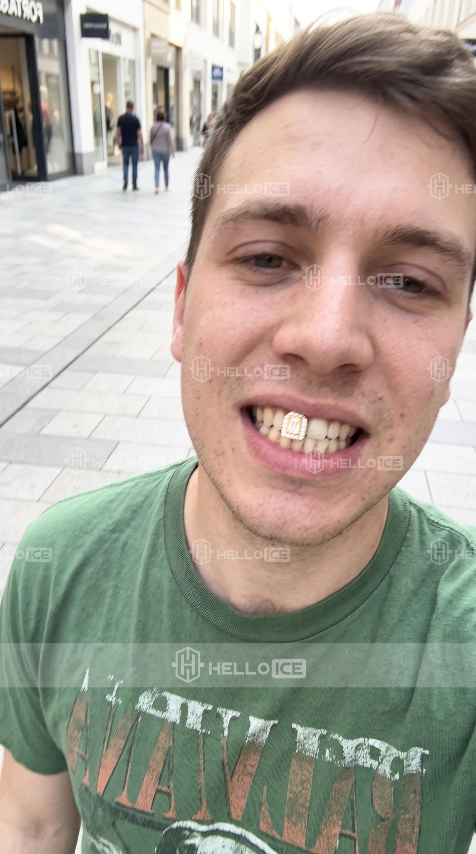Helloice Review Image