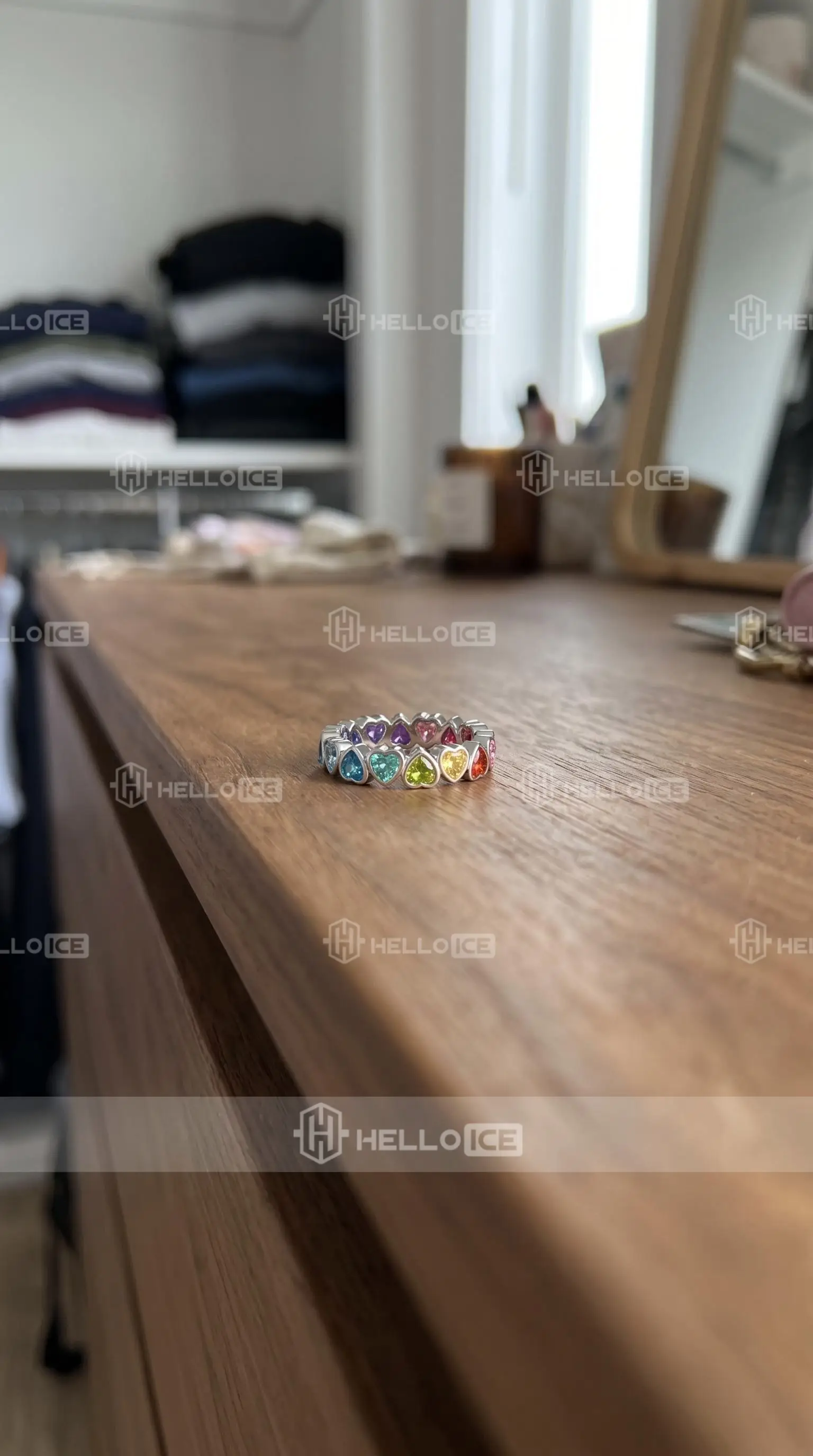Helloice Review Image
