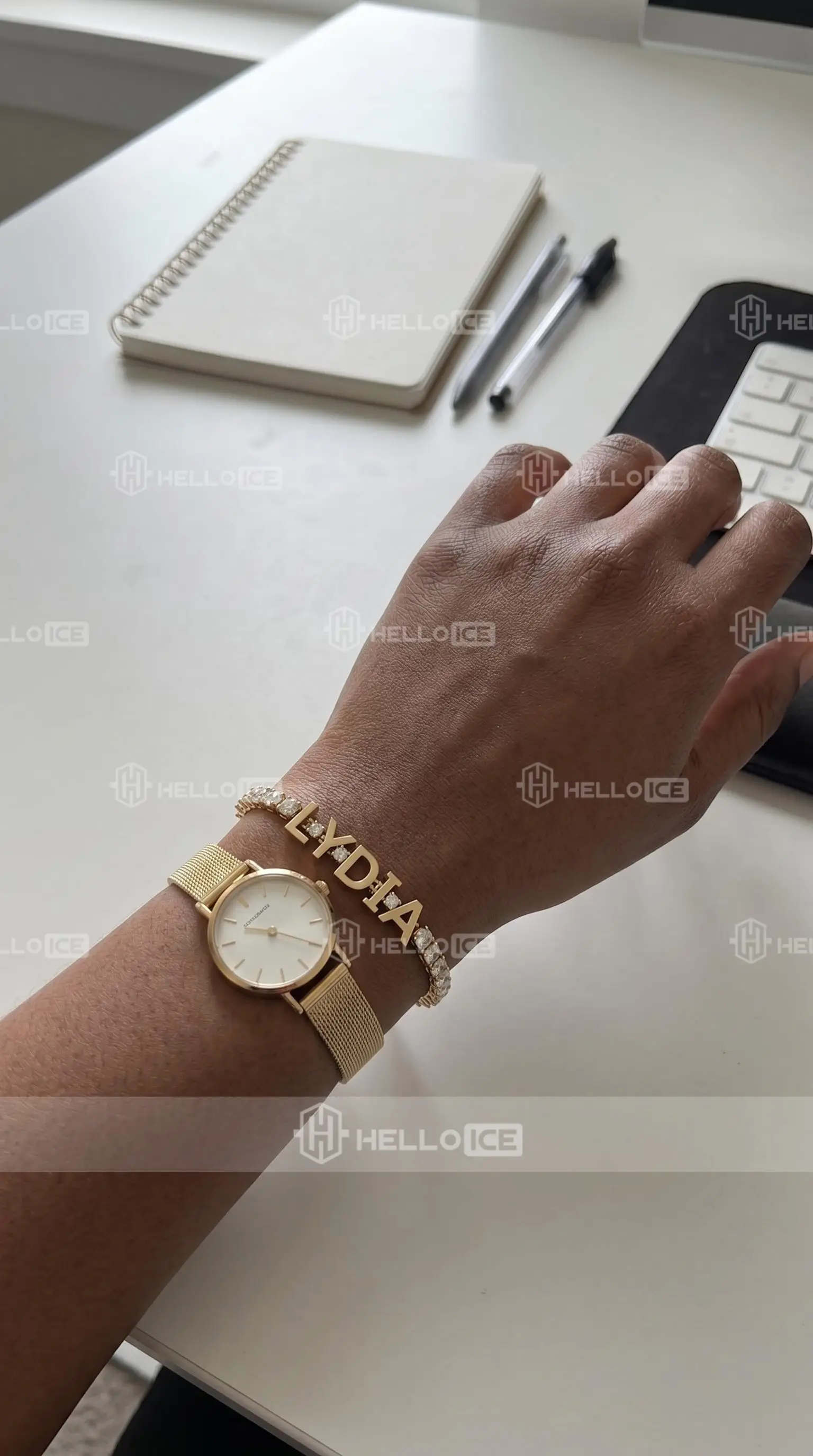 Helloice Review Image