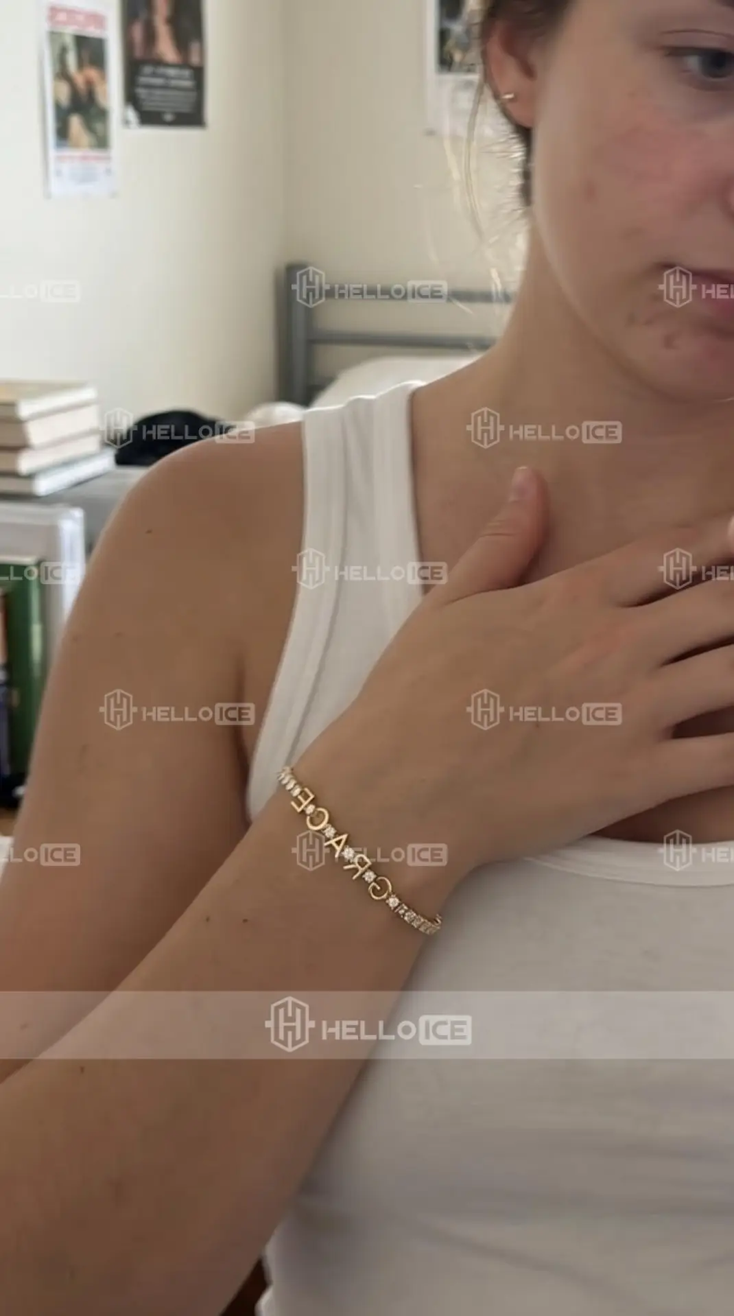 Helloice Review Image
