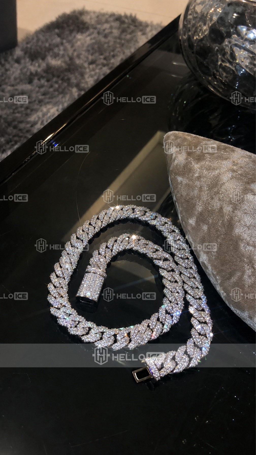 Helloice Review Image