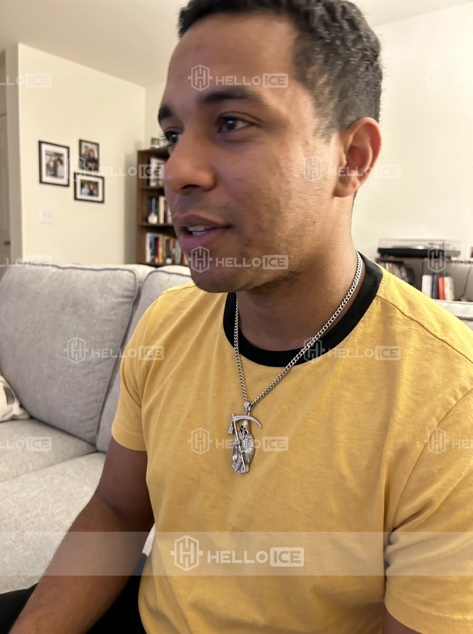 Helloice Review Image