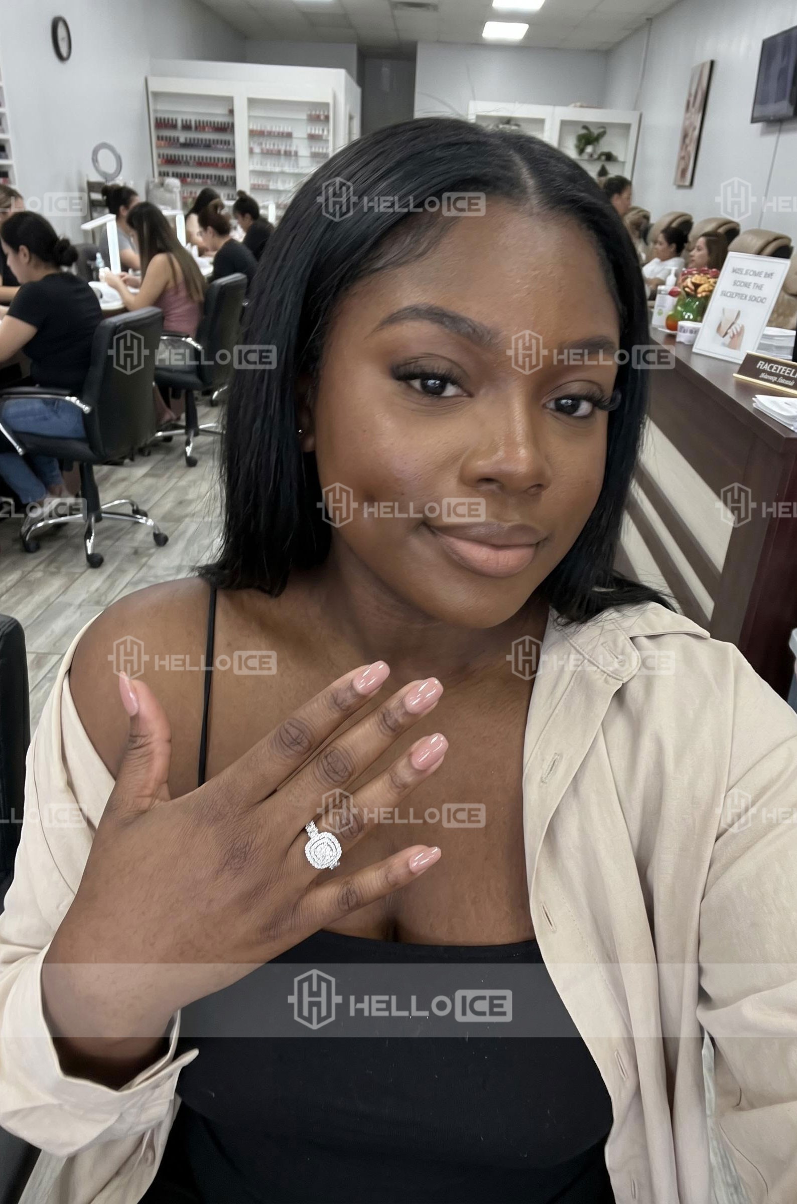 Helloice Review Image