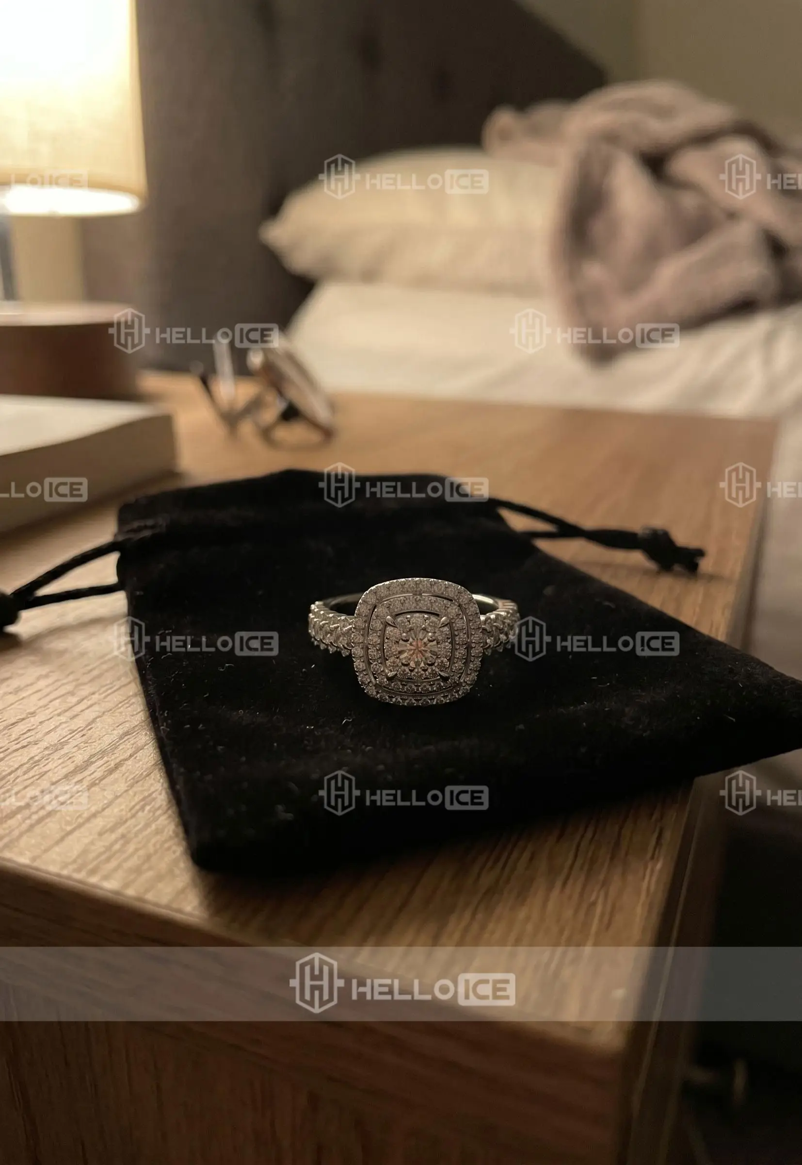Helloice Review Image