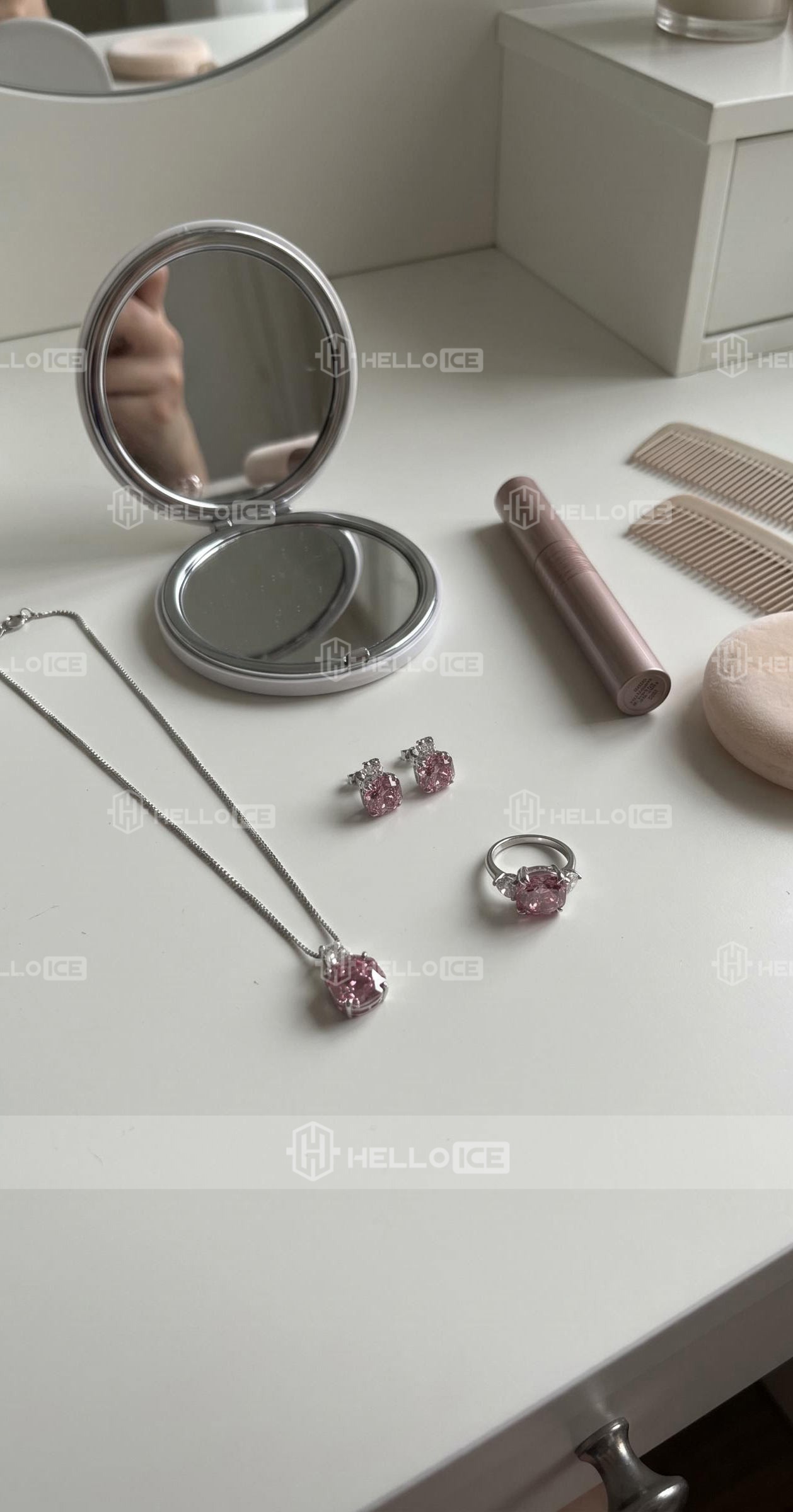 Helloice Review Image