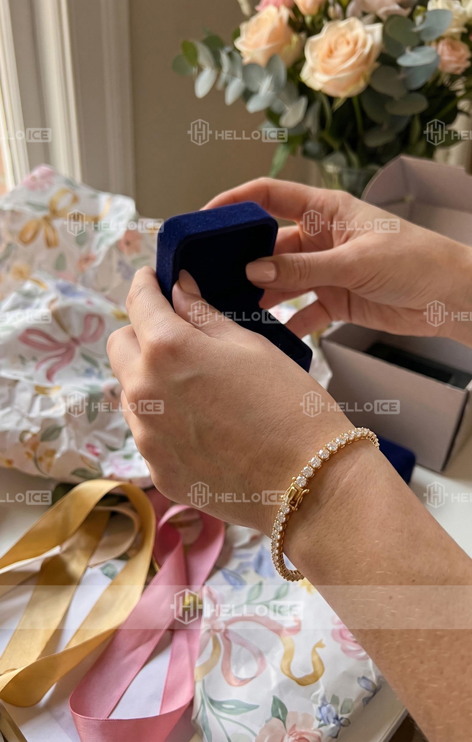 Helloice Review Image