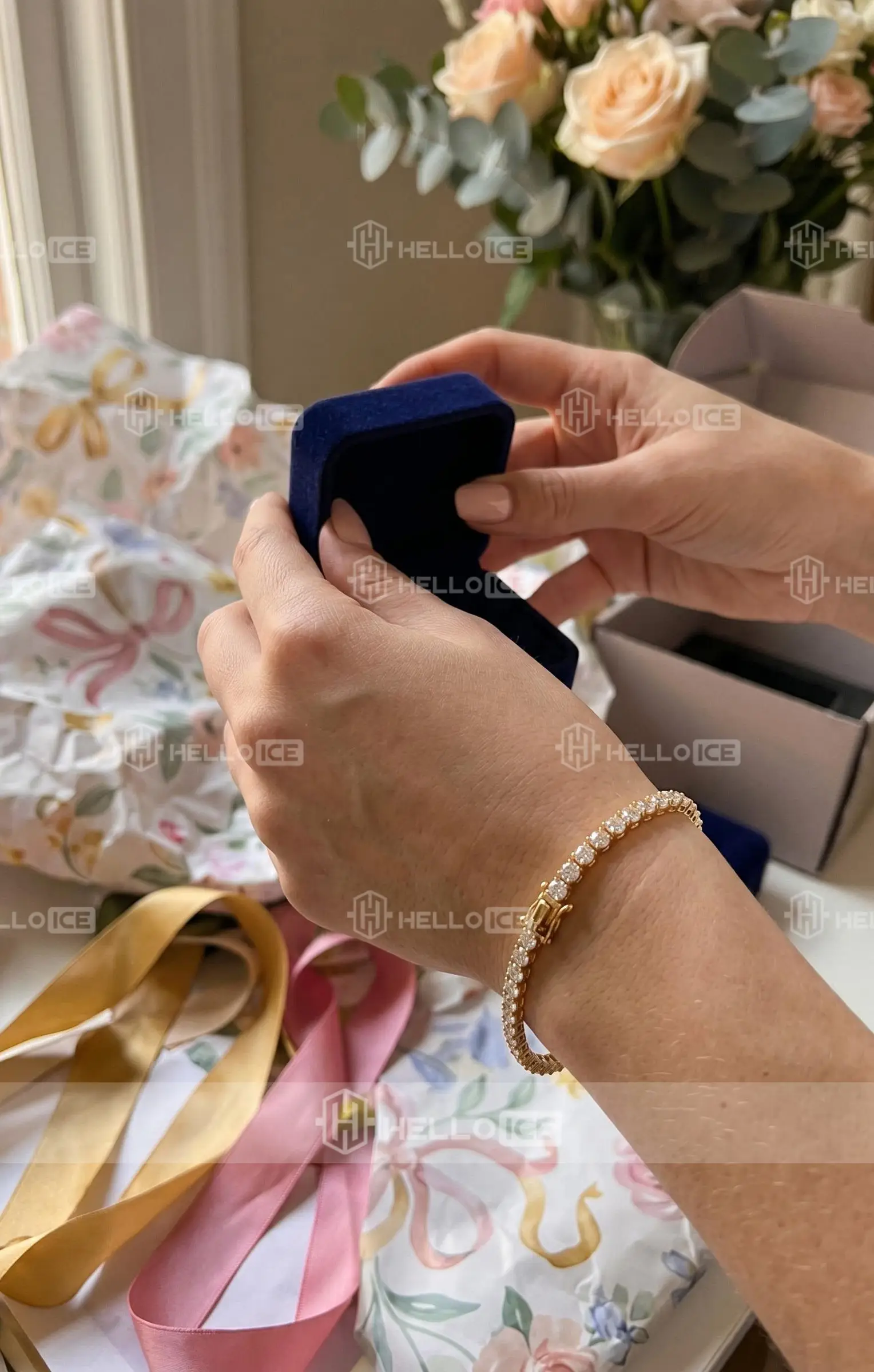 Helloice Review Image