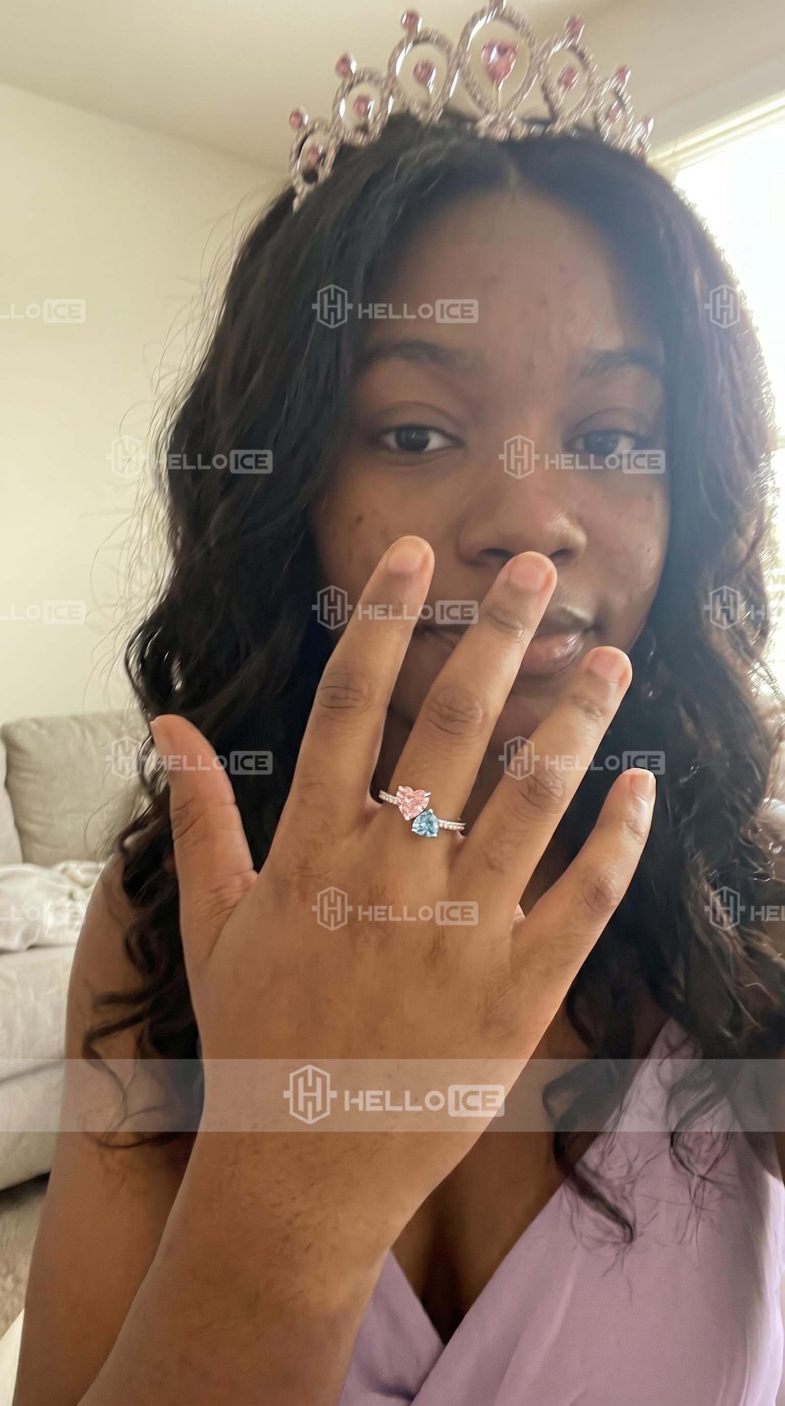 Helloice Review Image
