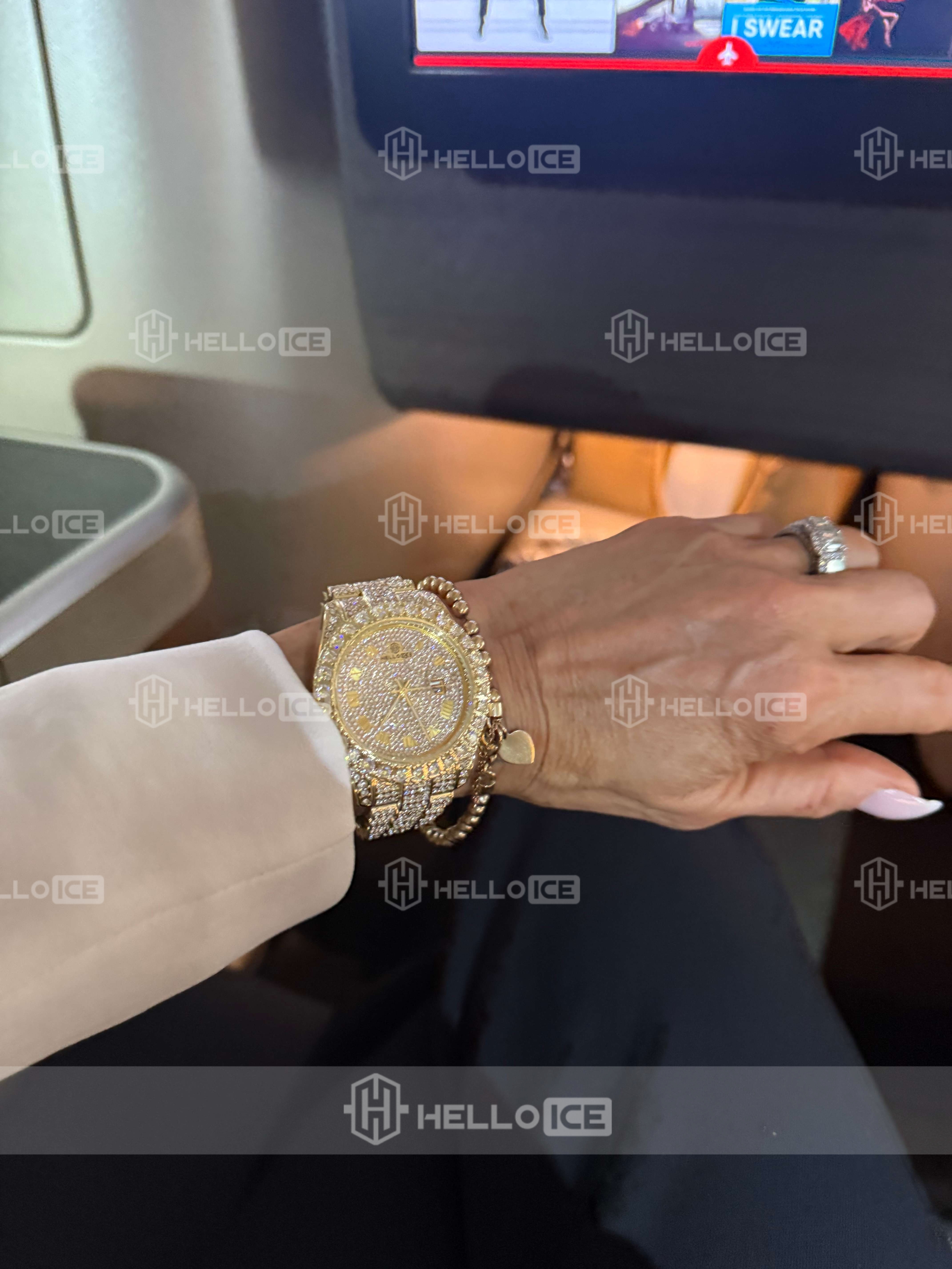 Helloice Review Image