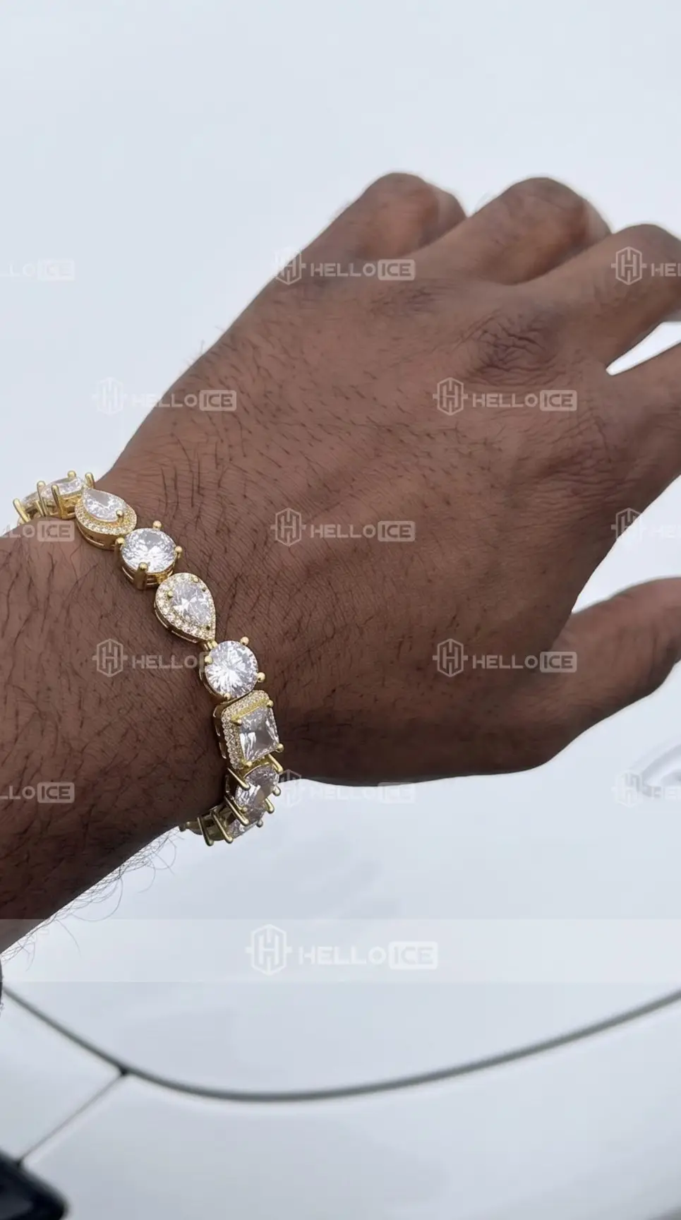 Helloice Review Image