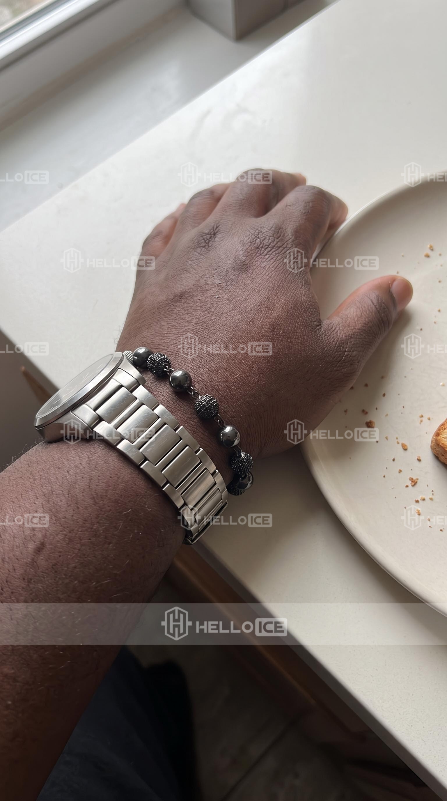 Helloice Review Image