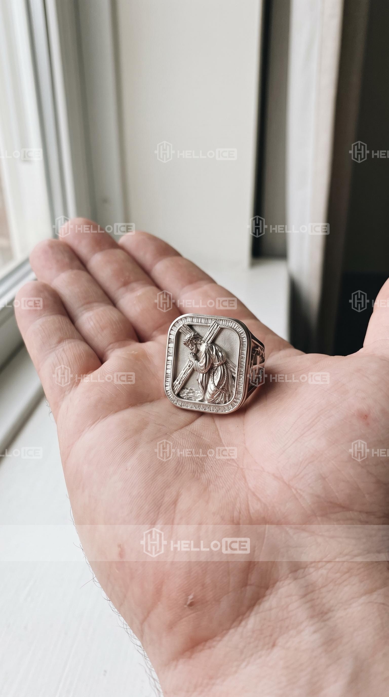 Helloice Review Image