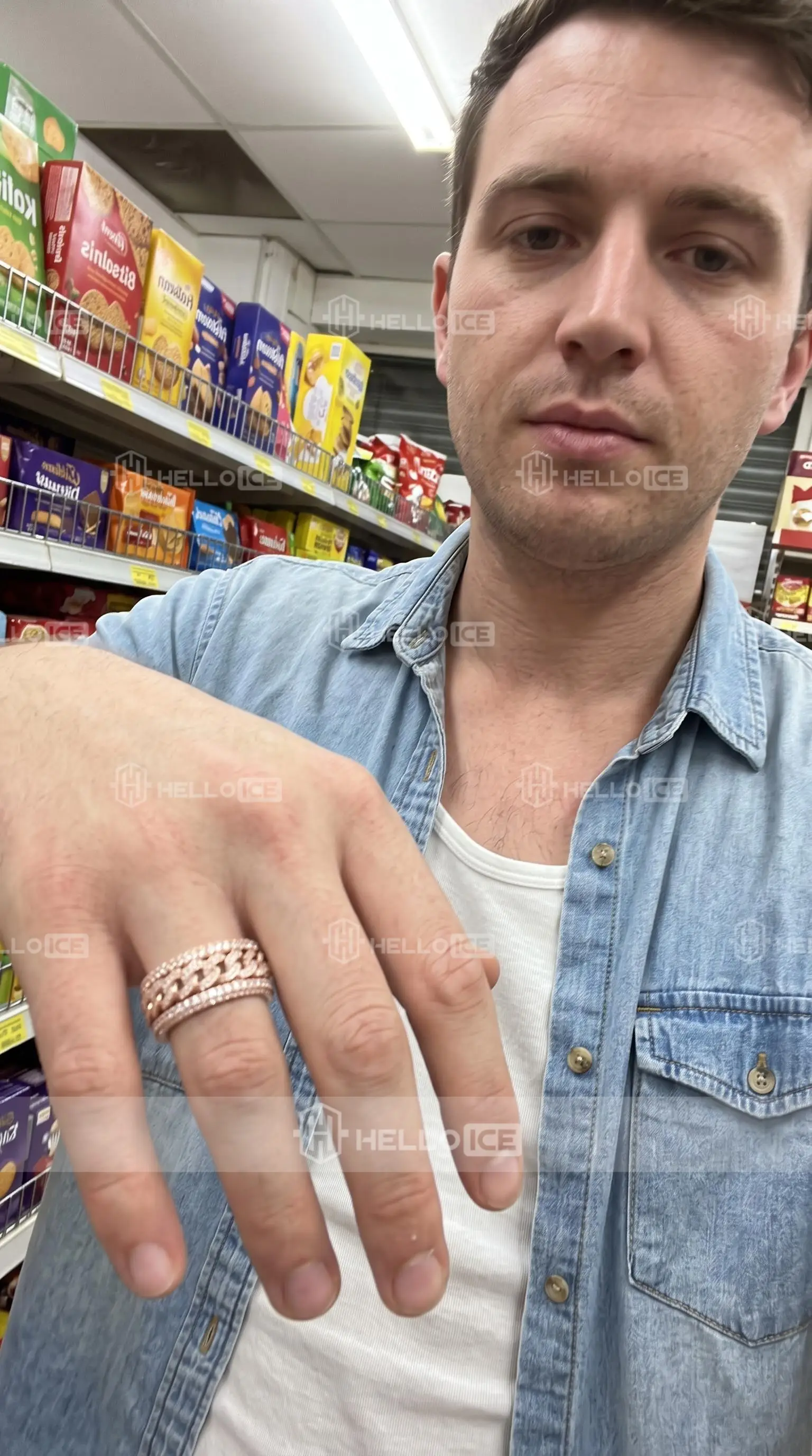 Helloice Review Image