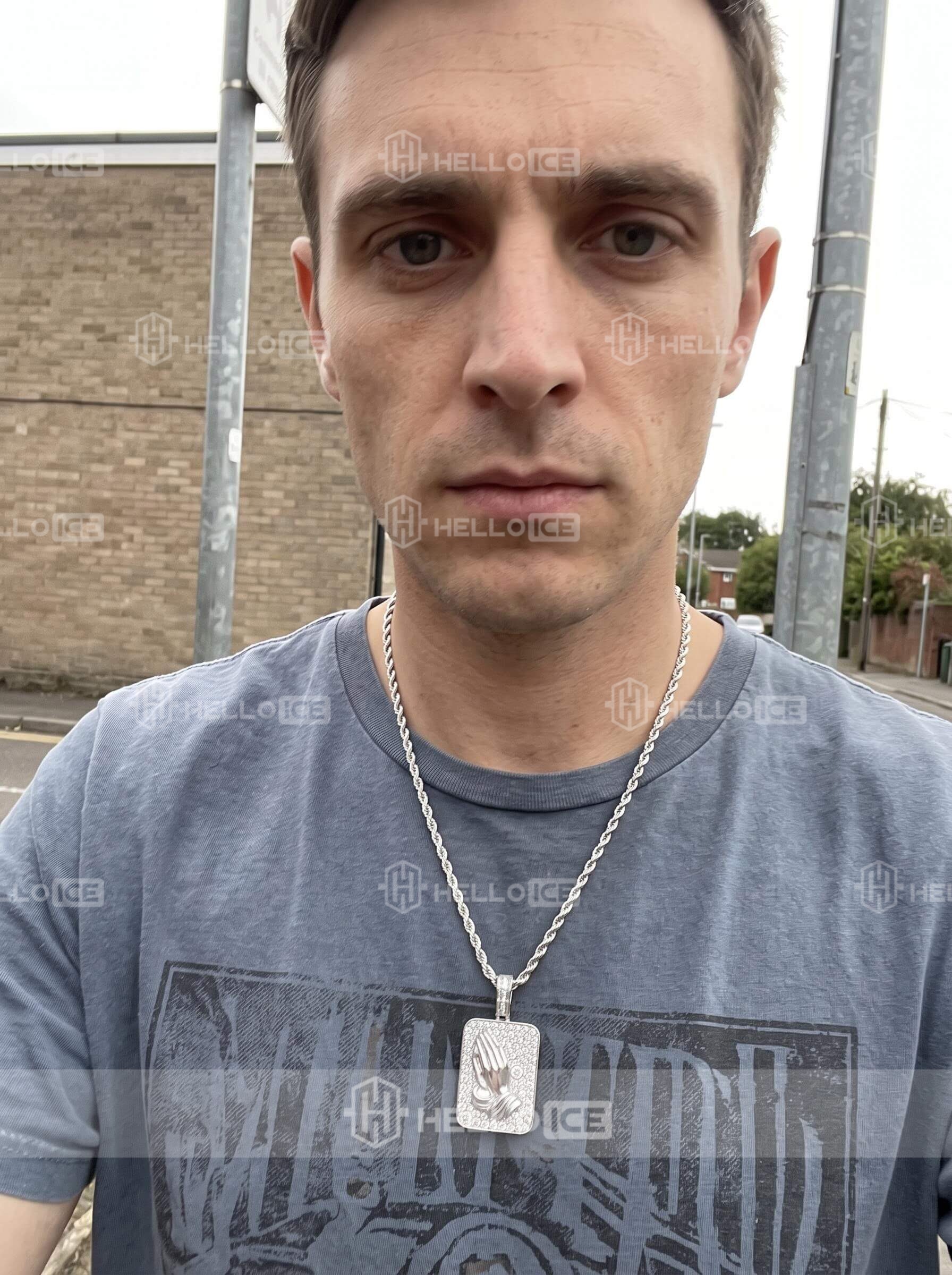 Helloice Review Image