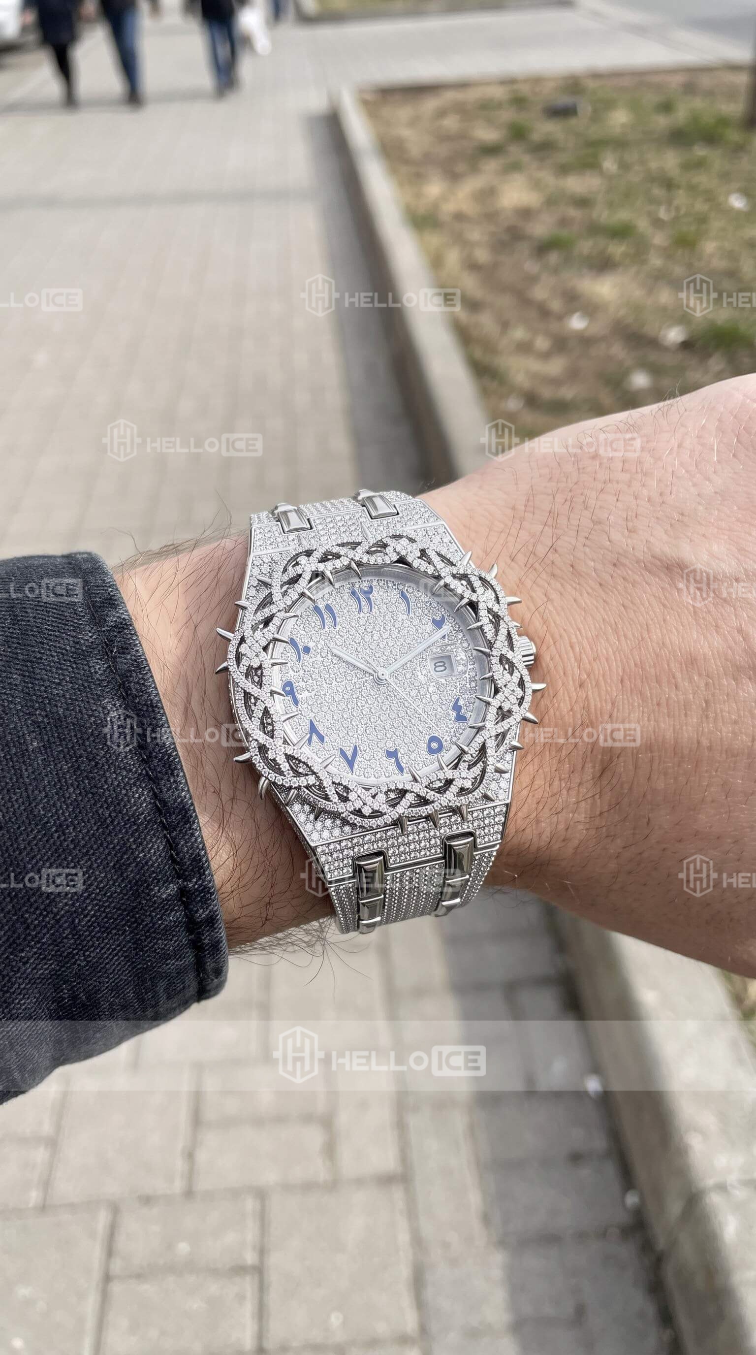 Helloice Review Image