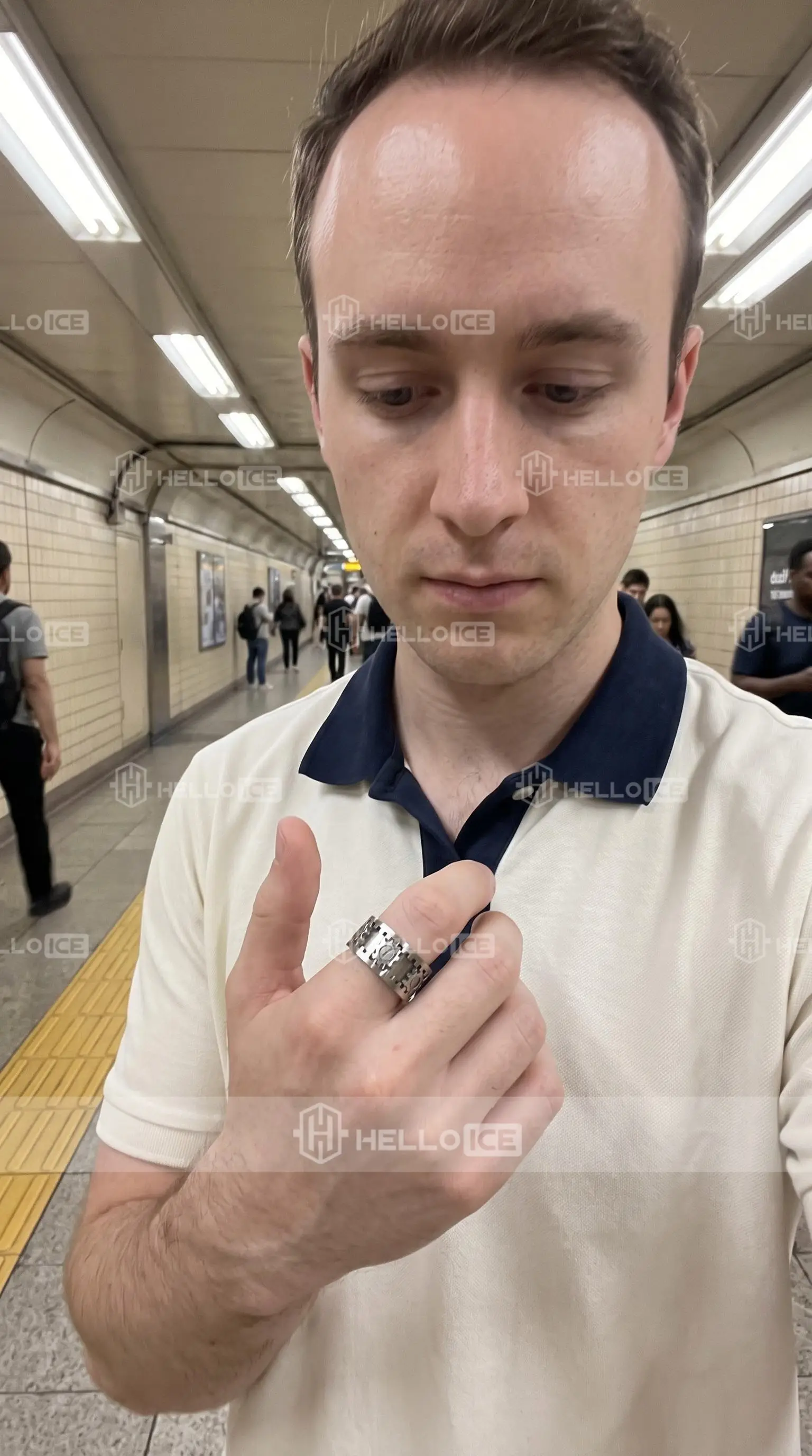 Helloice Review Image