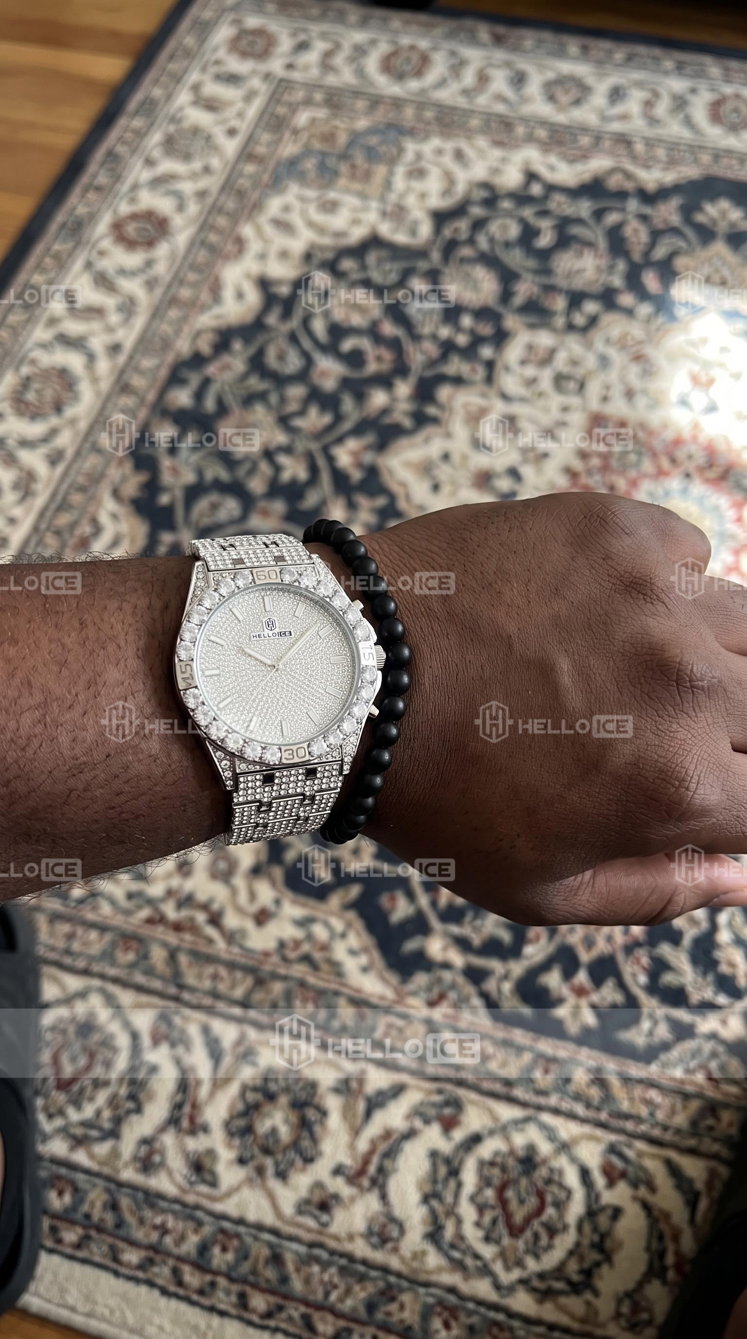 Helloice Review Image