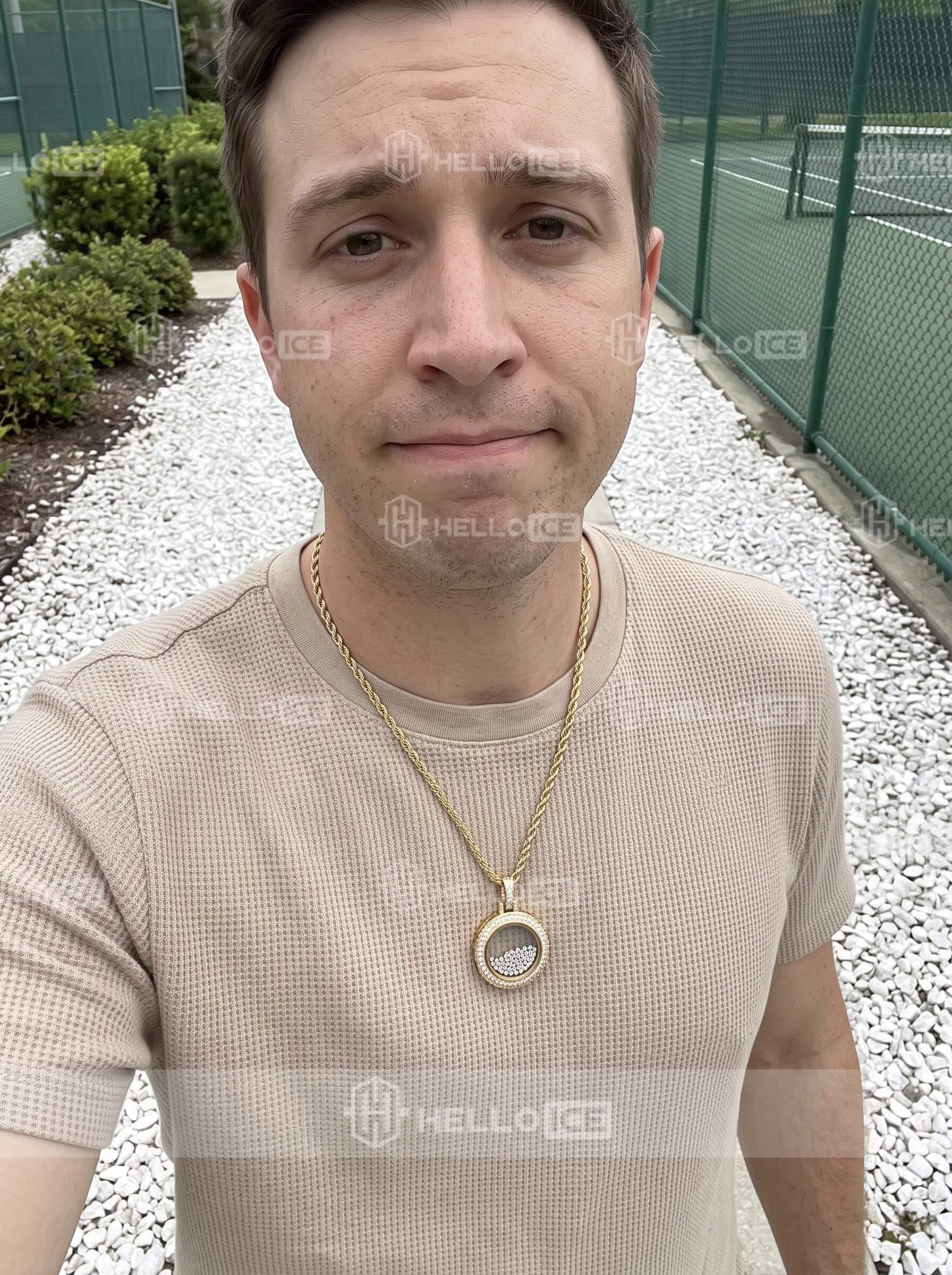 Helloice Review Image