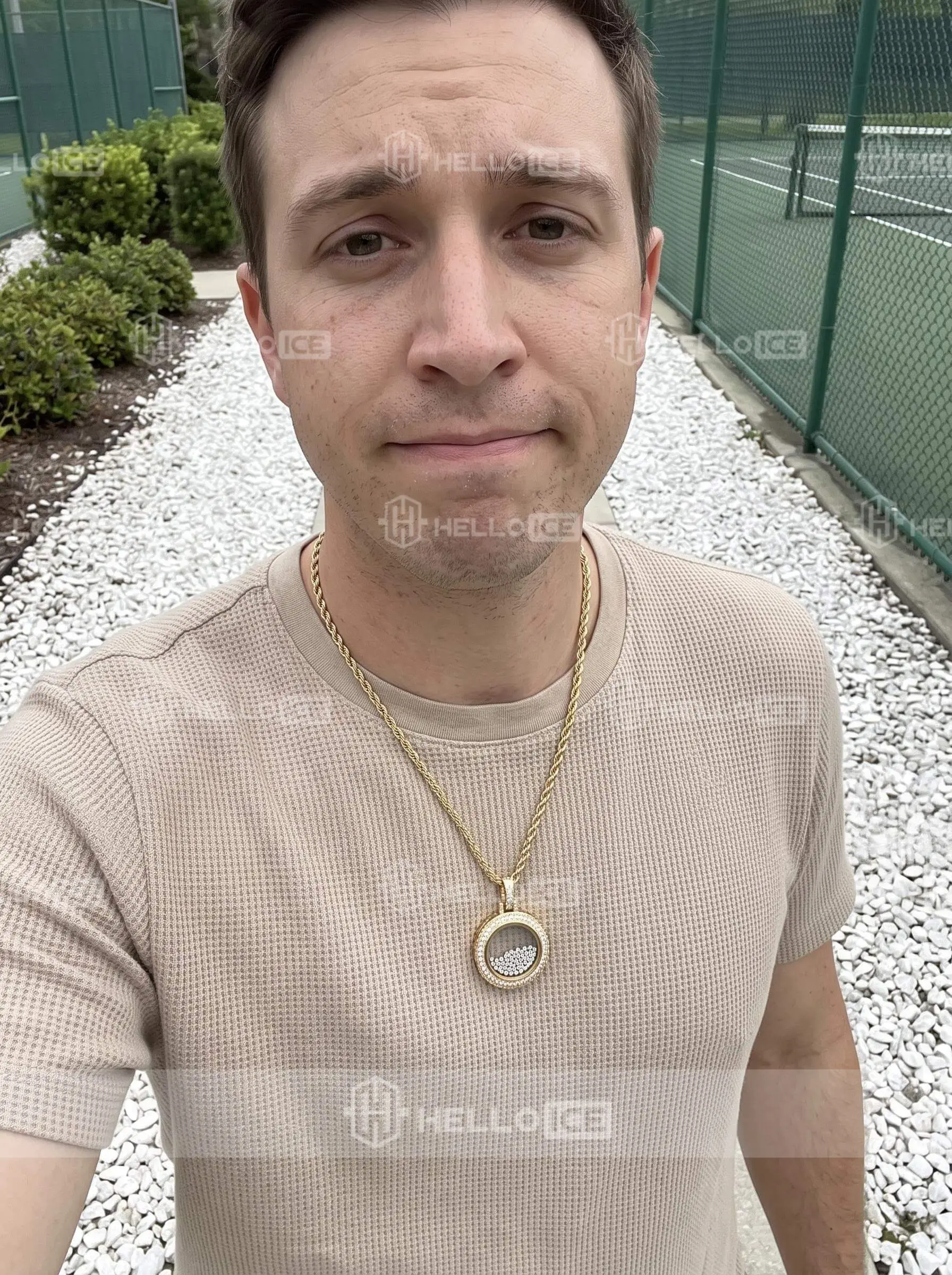 Helloice Review Image