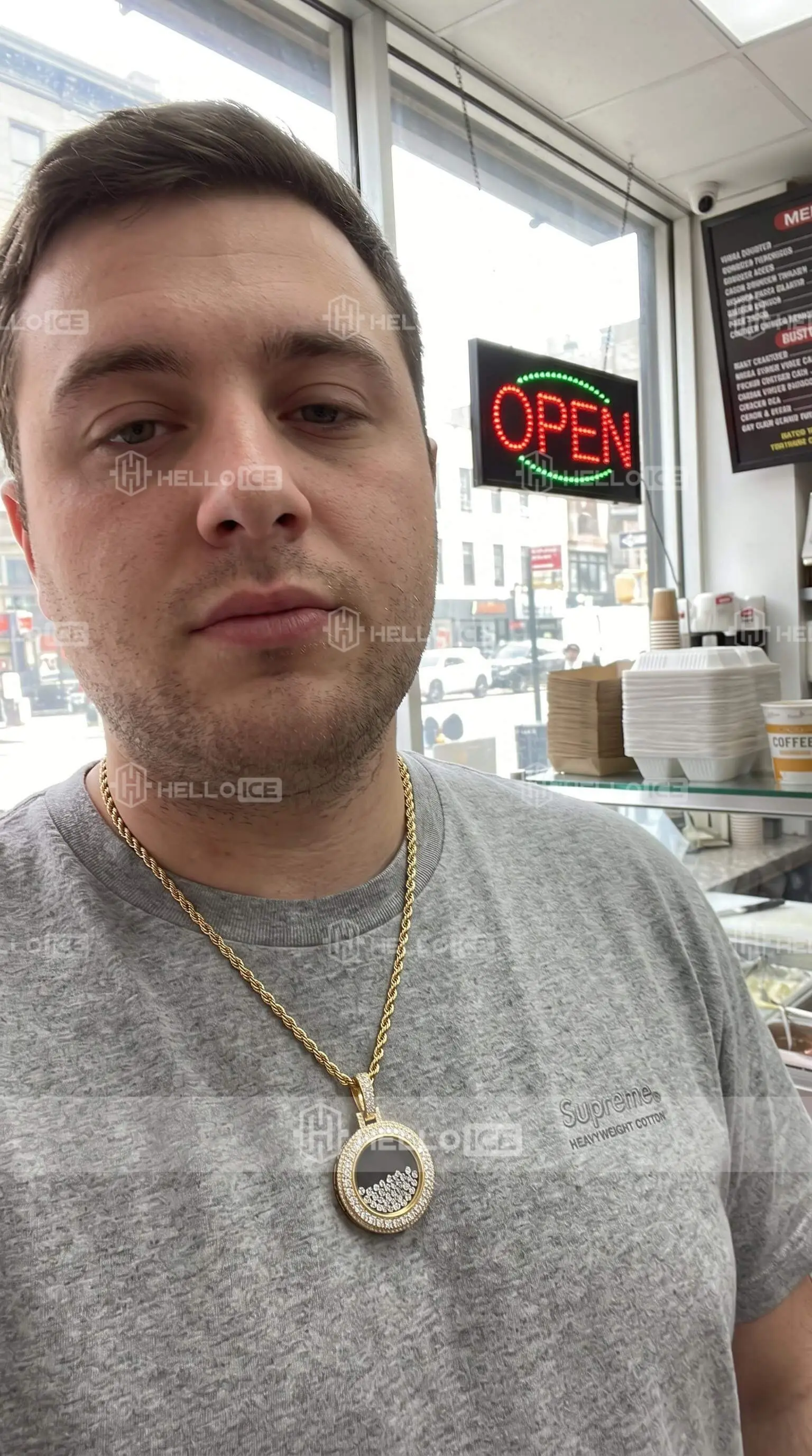 Helloice Review Image