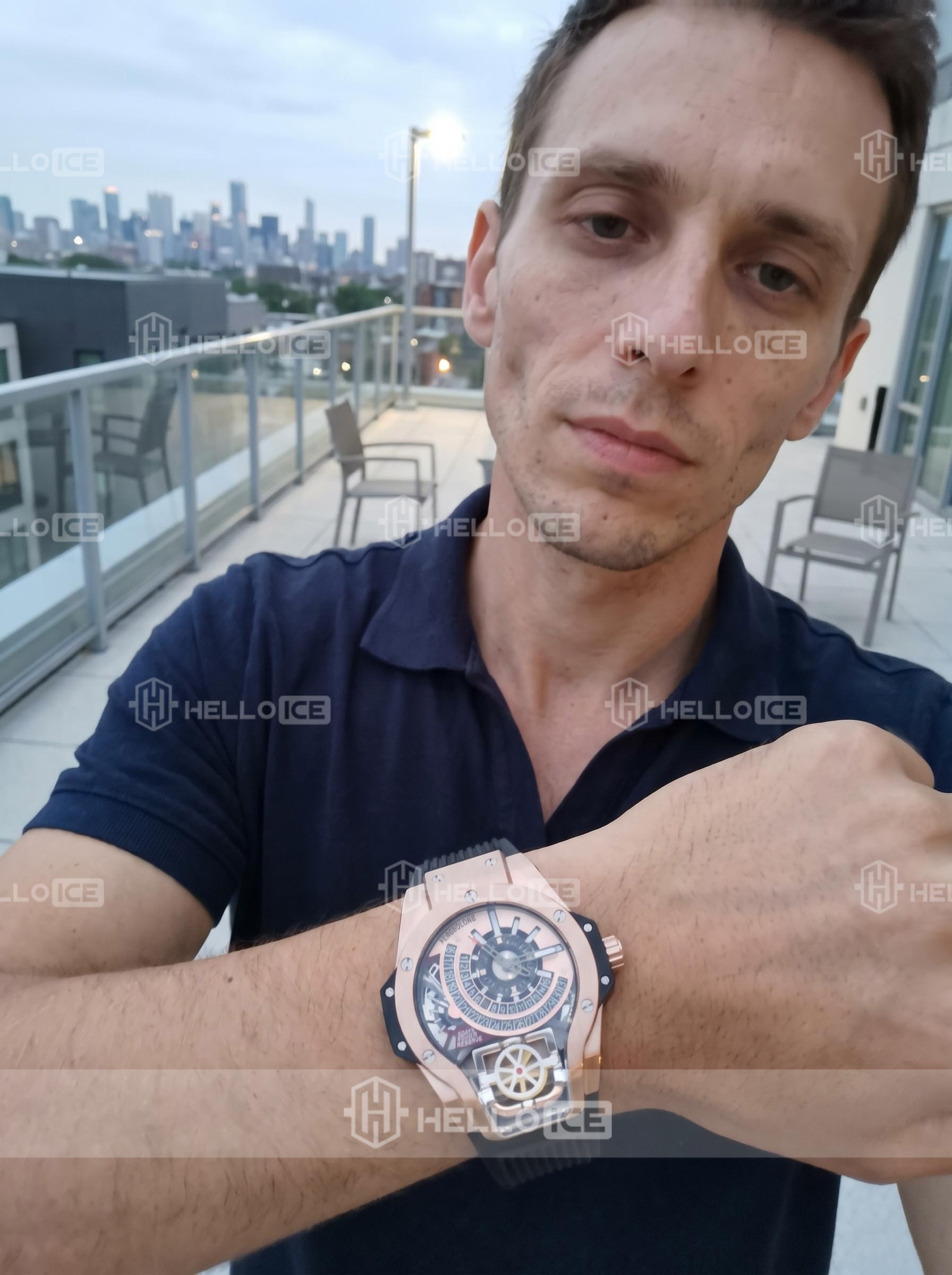 Helloice Review Image