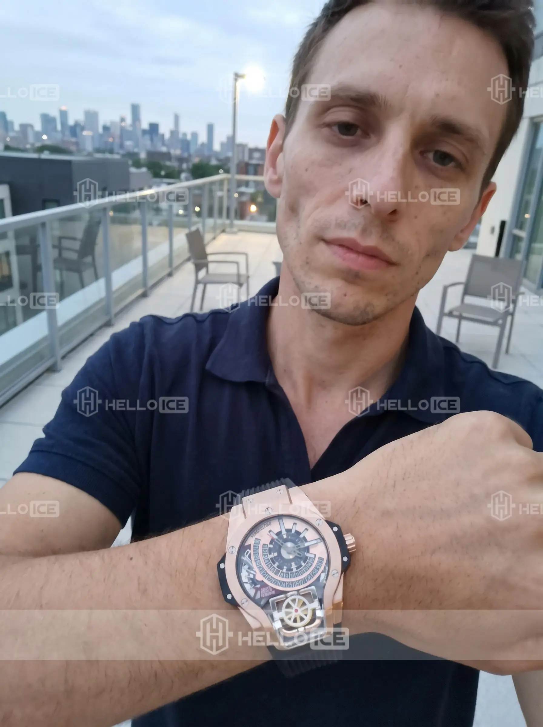 Helloice Review Image