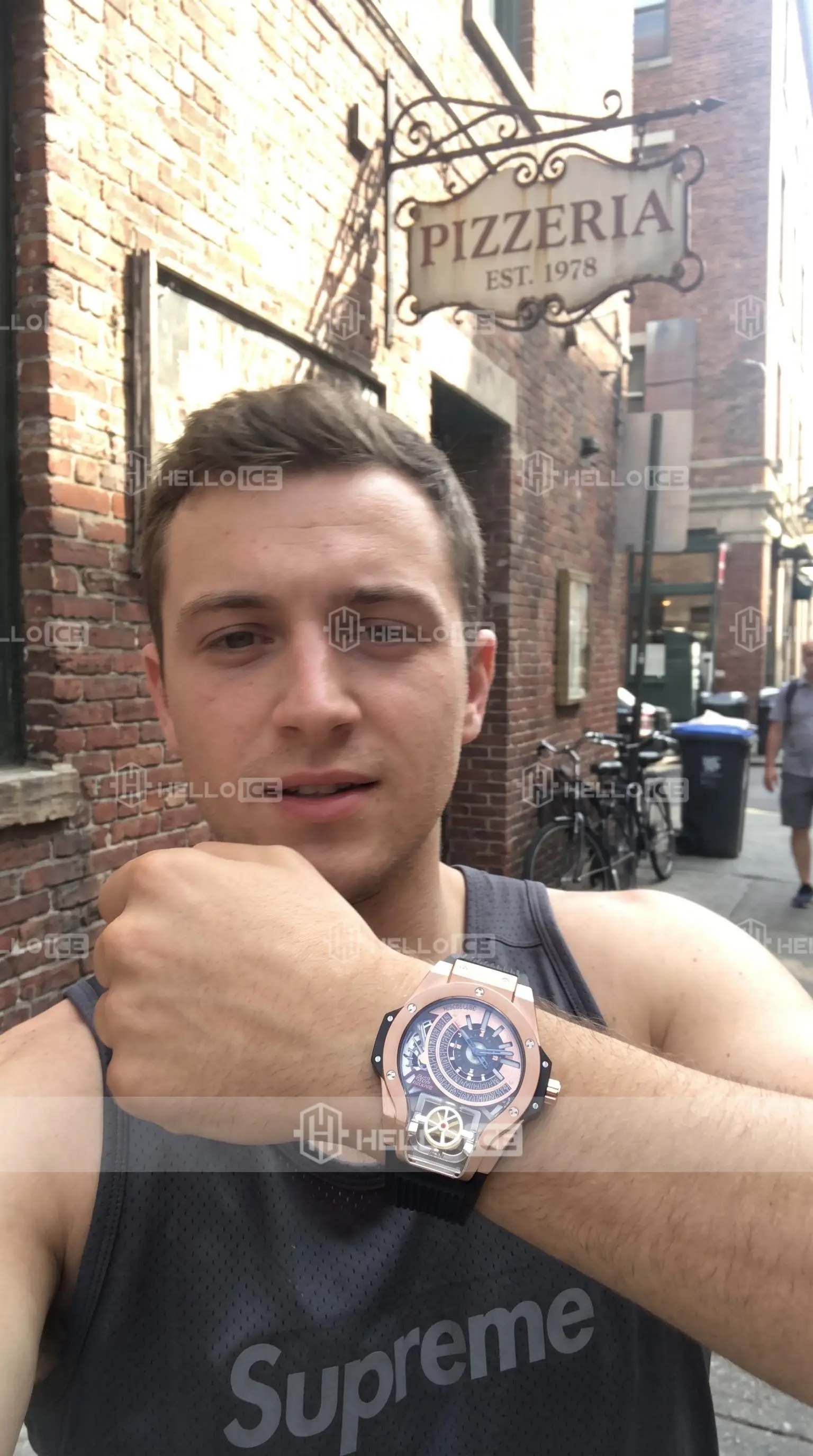 Helloice Review Image