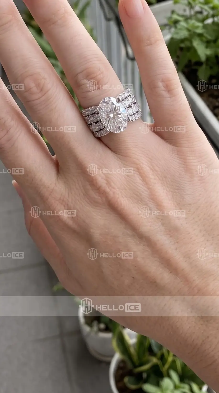 Helloice Review Image