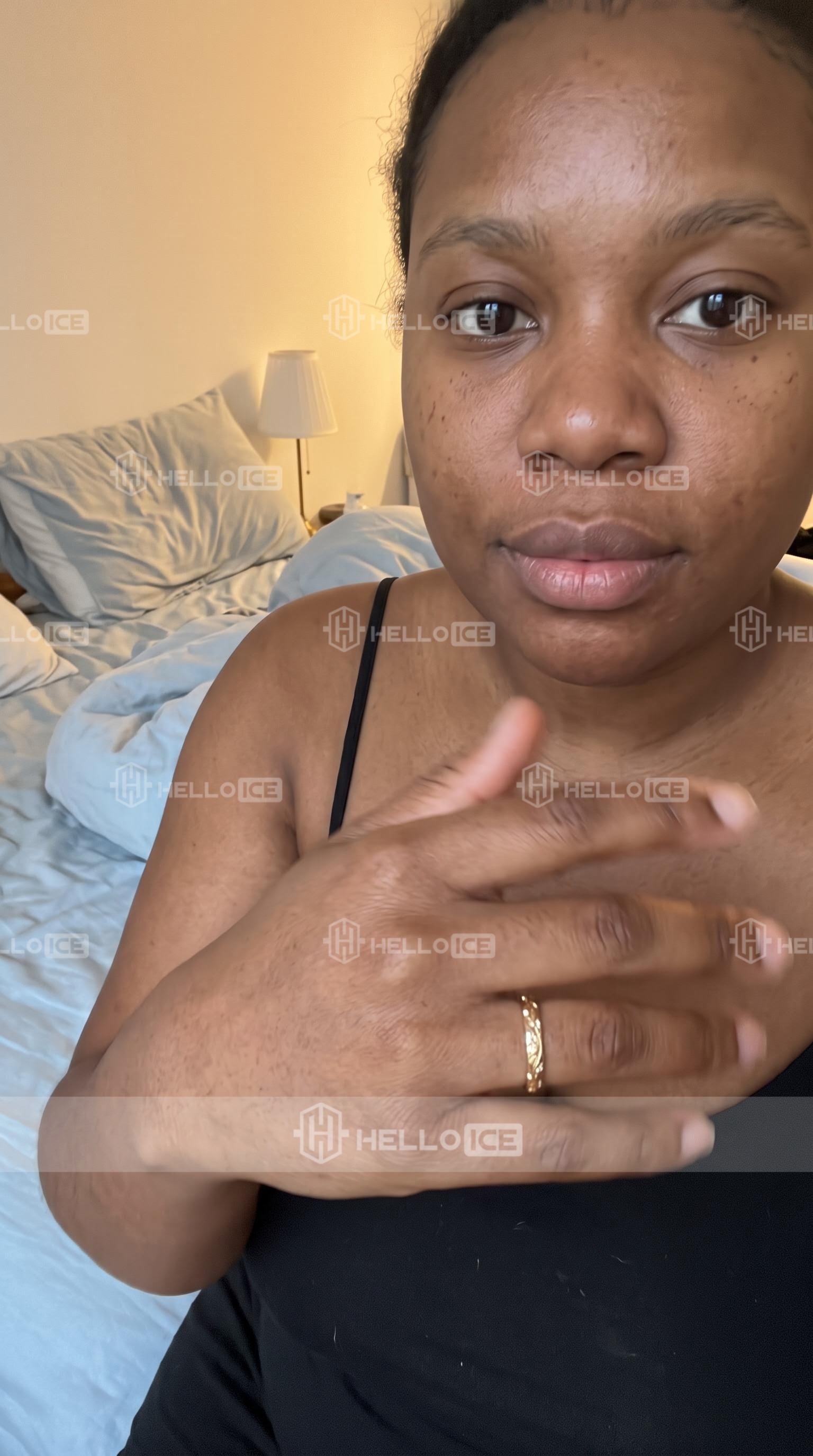 Helloice Review Image