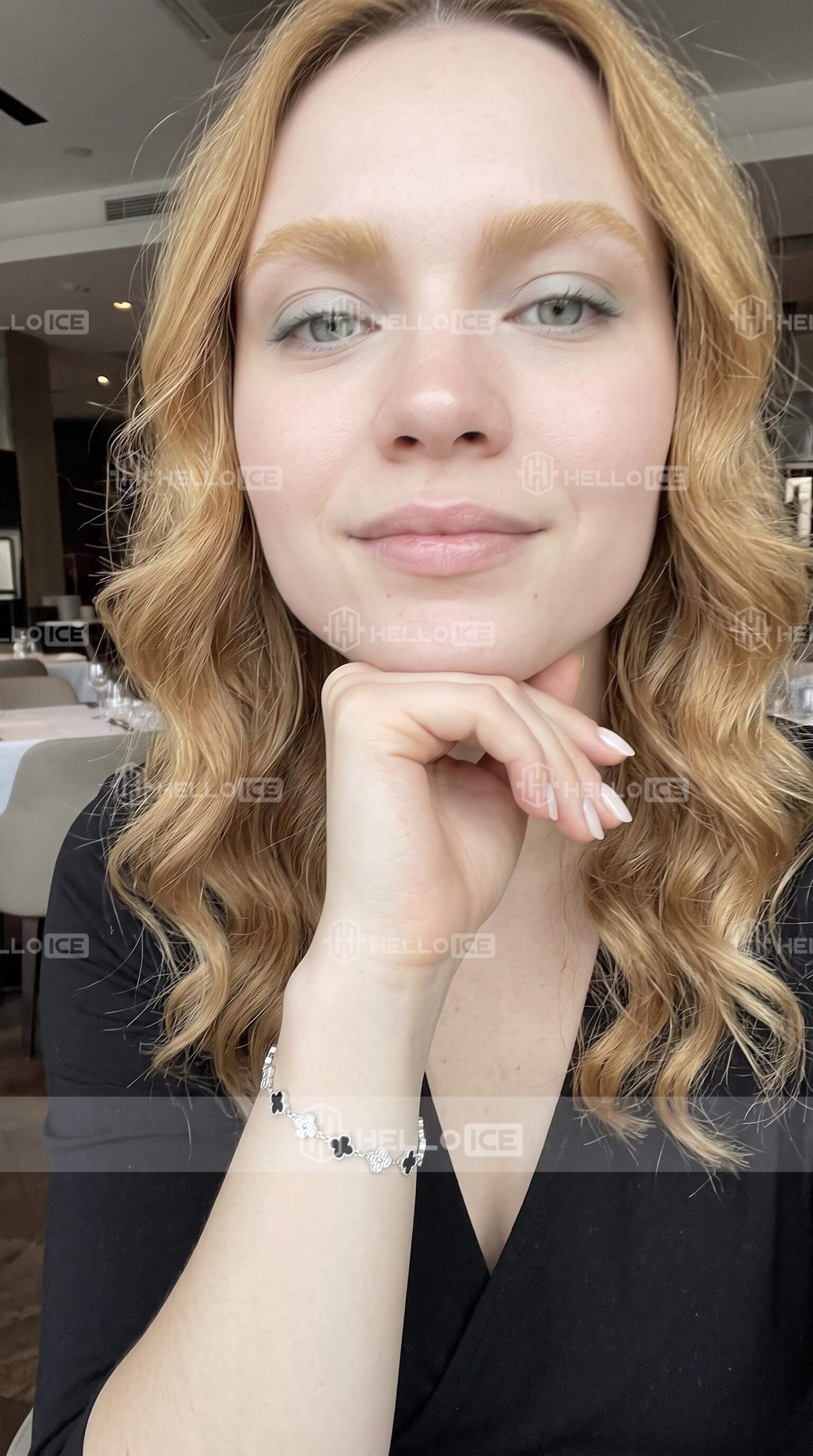 Helloice Review Image