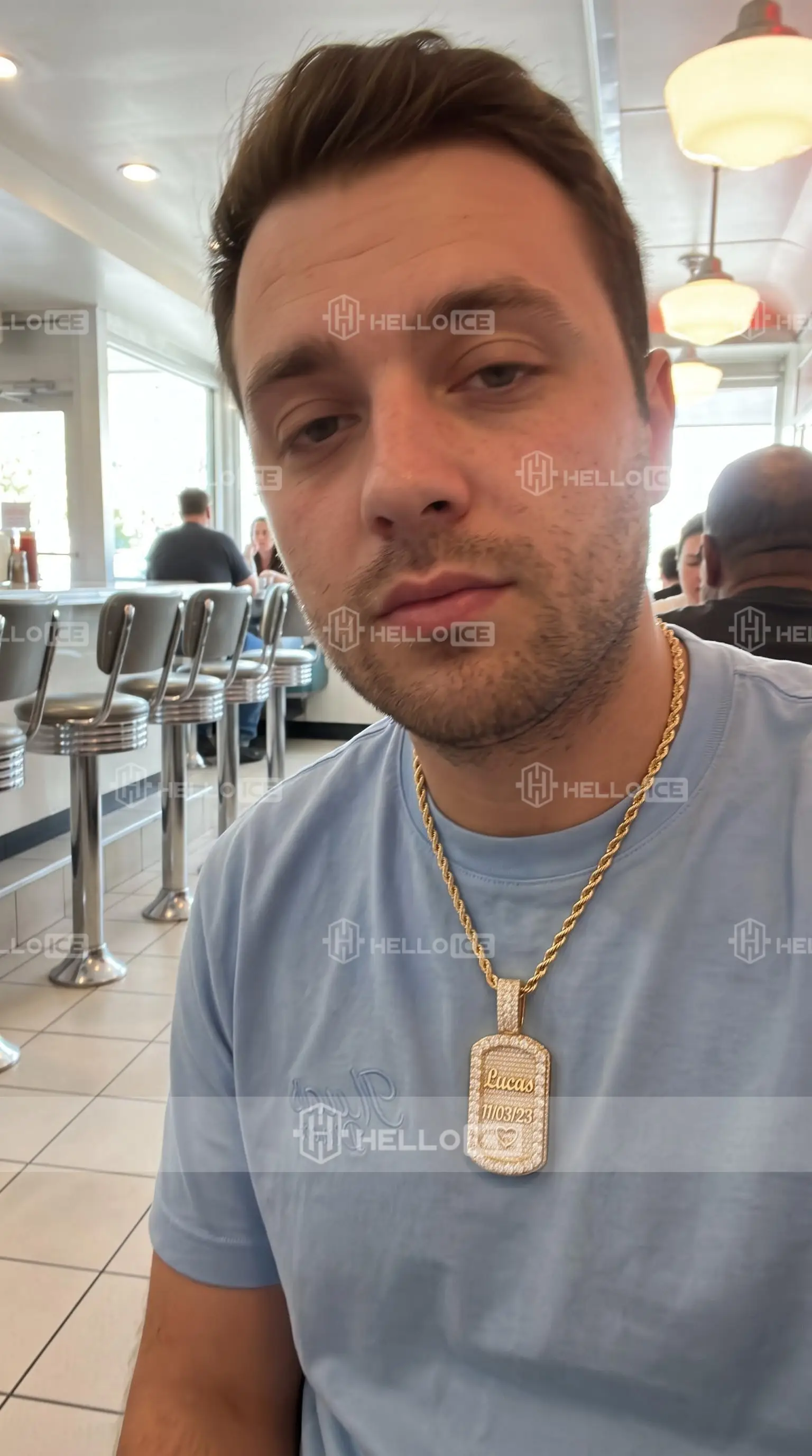 Helloice Review Image