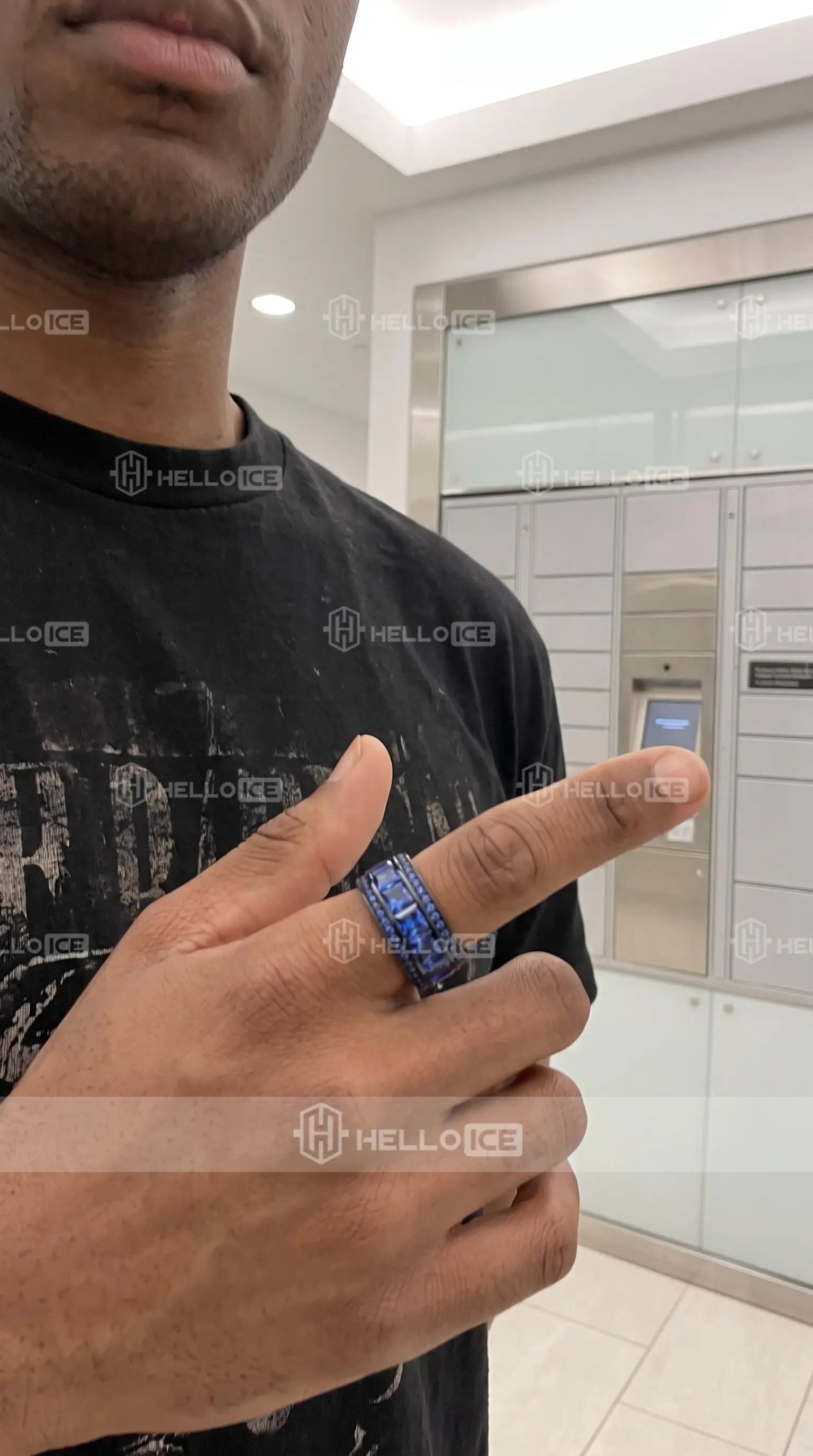 Helloice Review Image