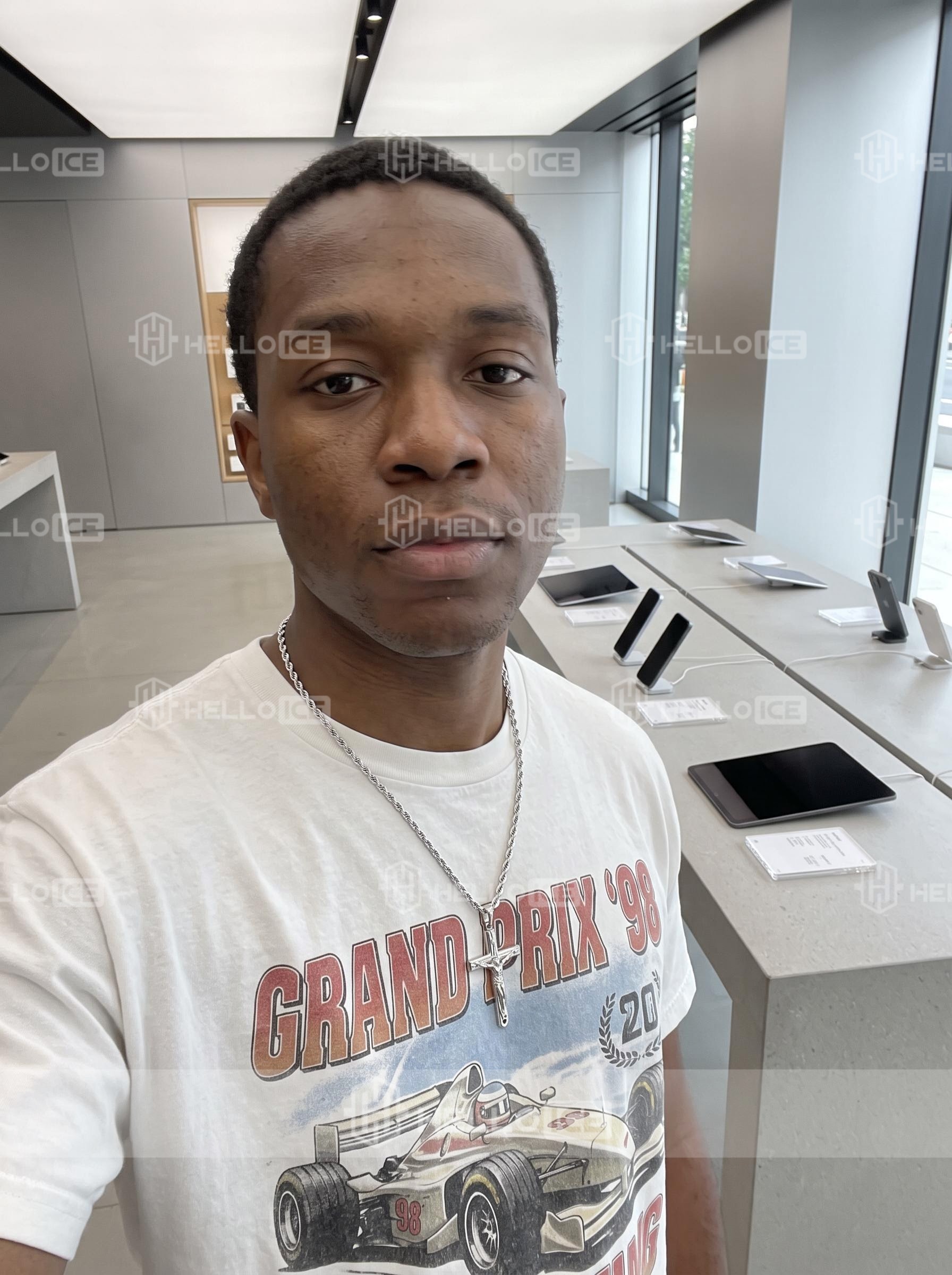 Helloice Review Image