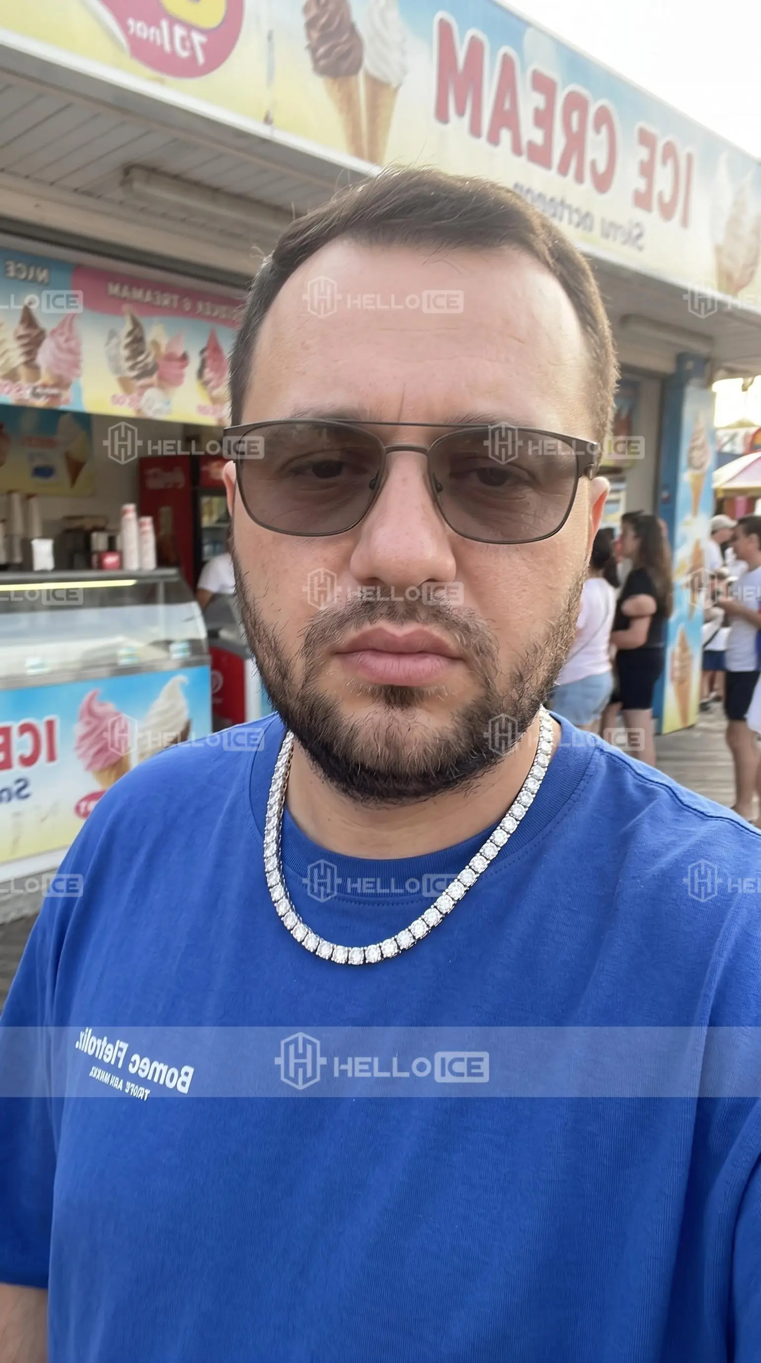 Helloice Review Image