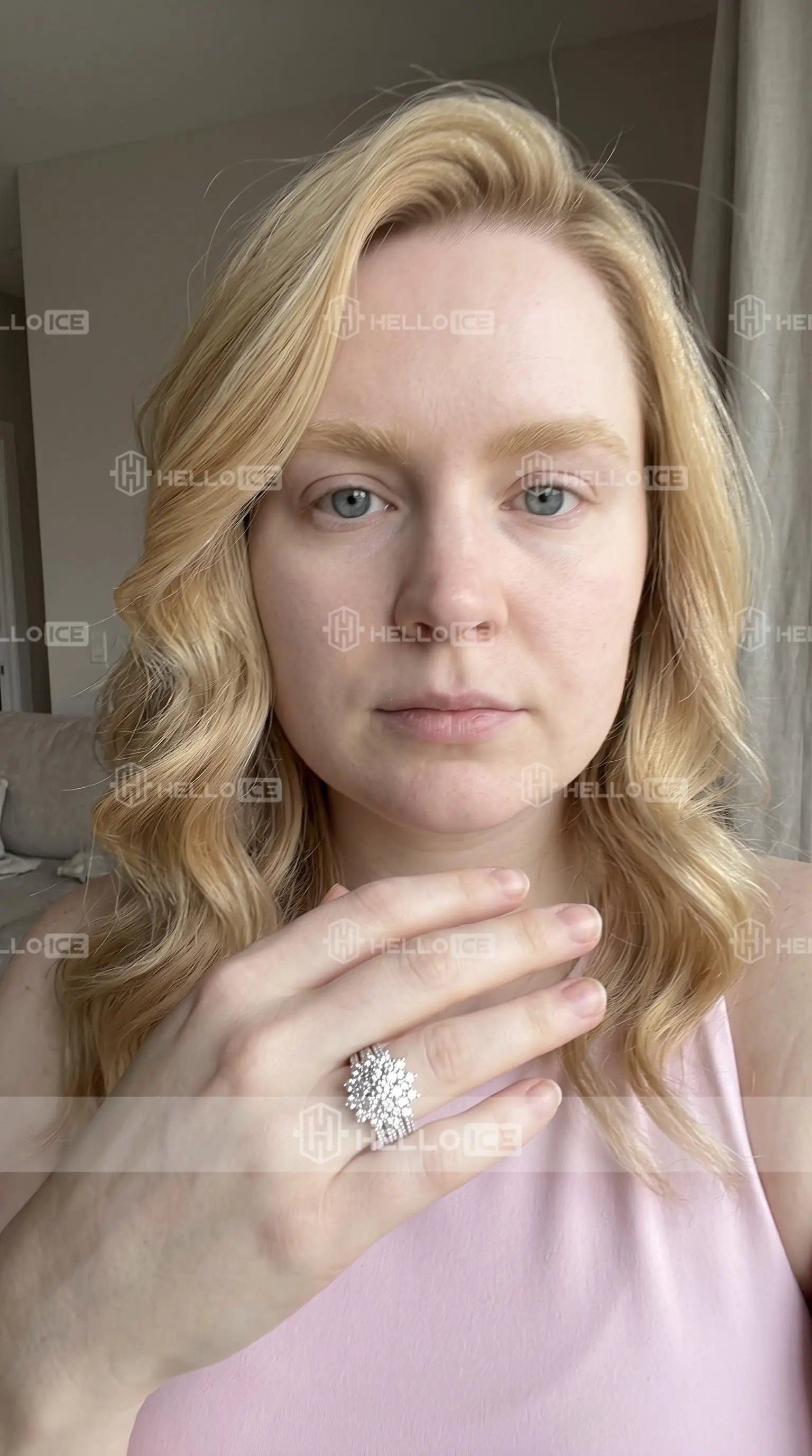 Helloice Review Image