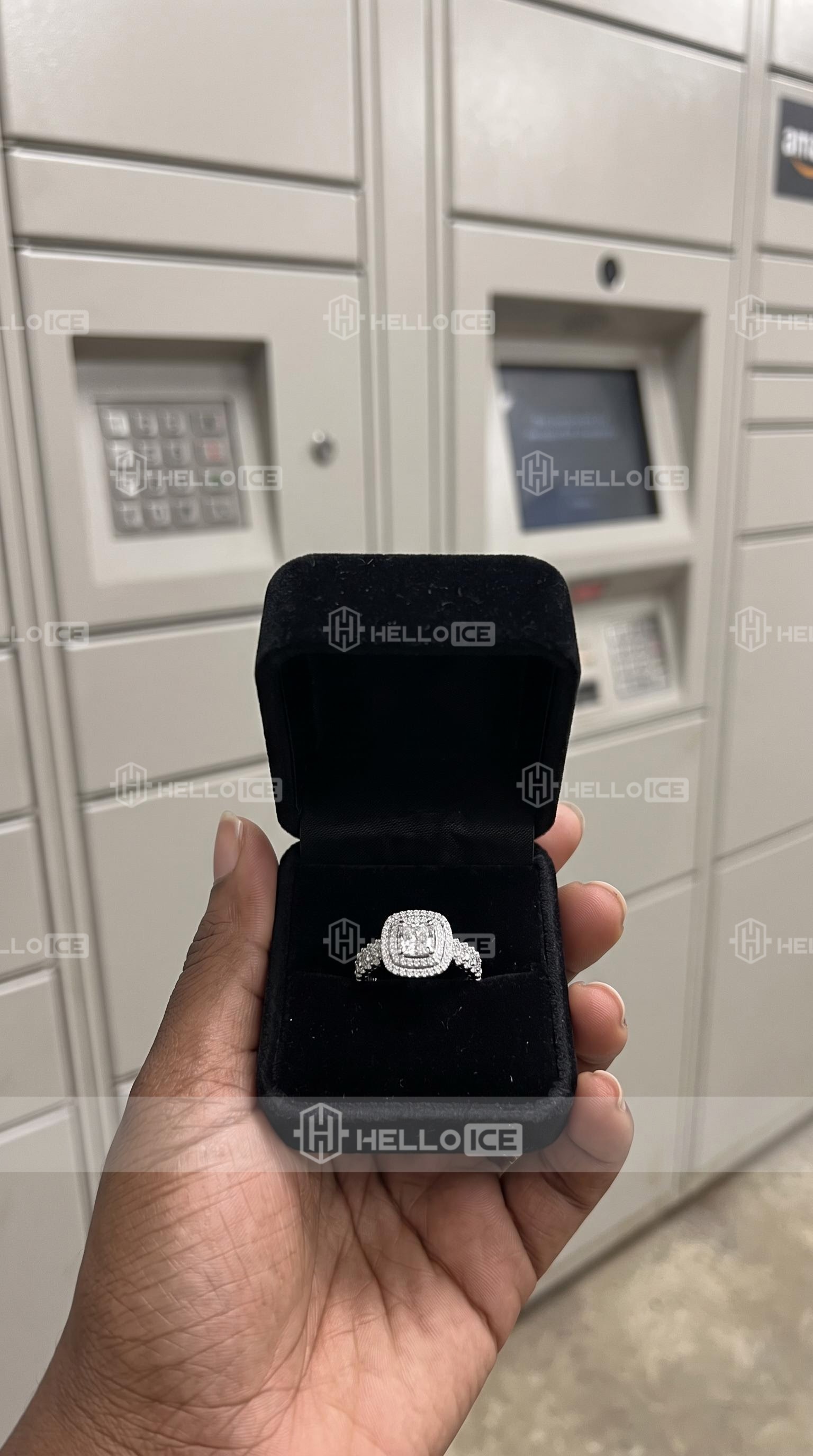 Helloice Review Image