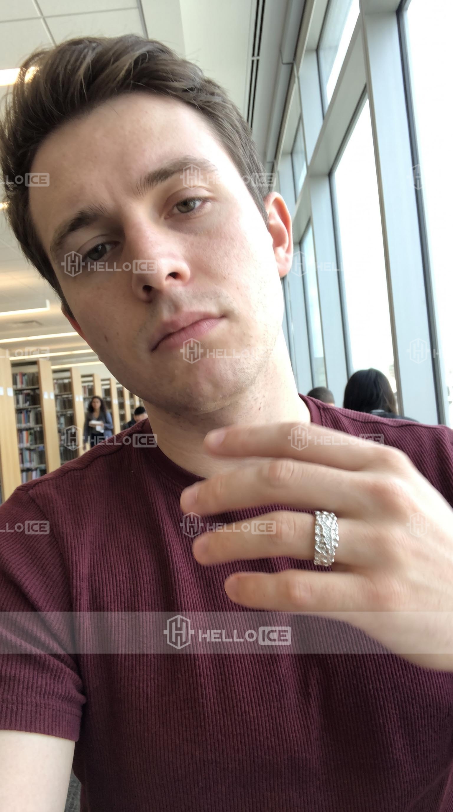 Helloice Review Image