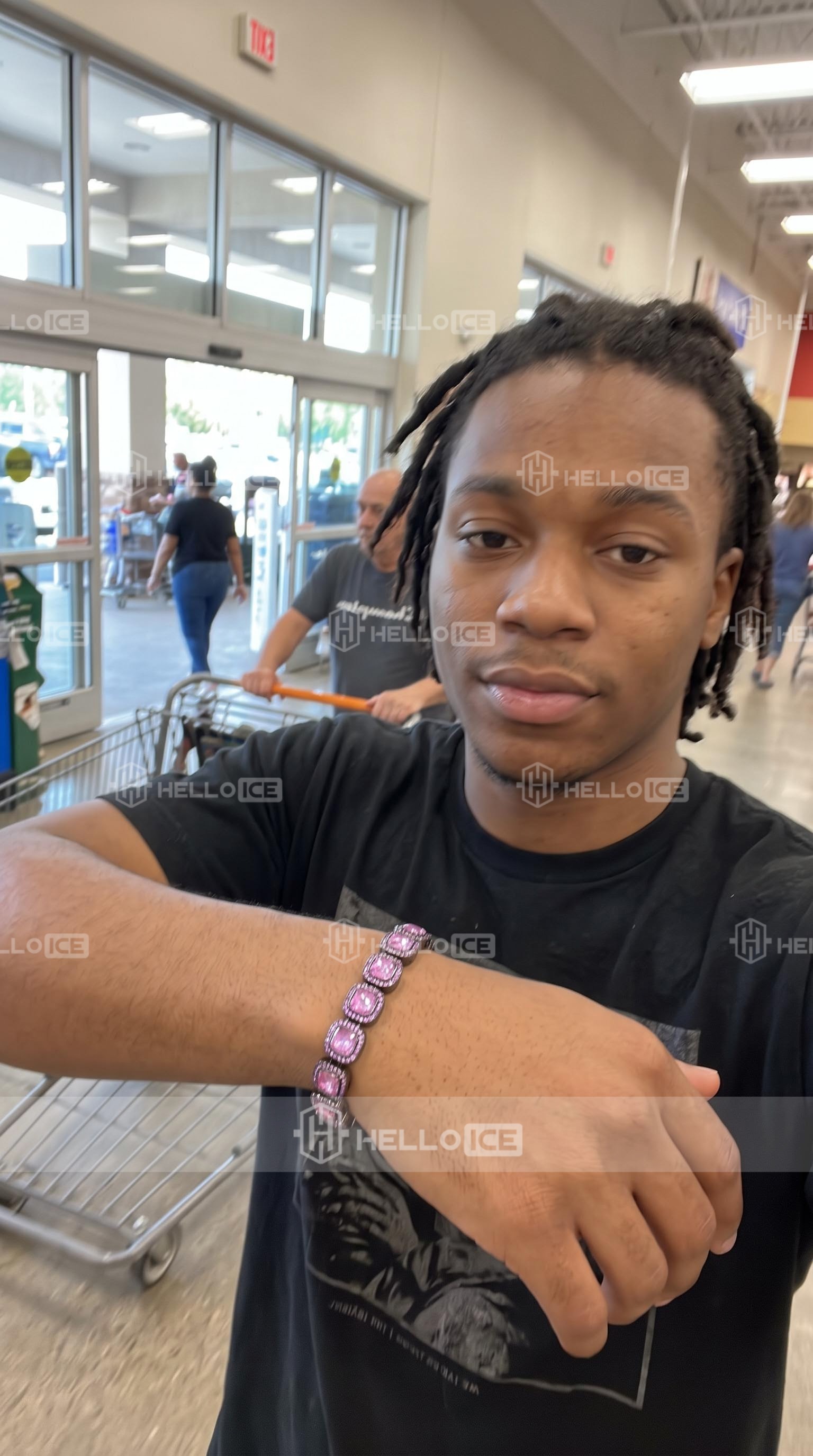 Helloice Review Image