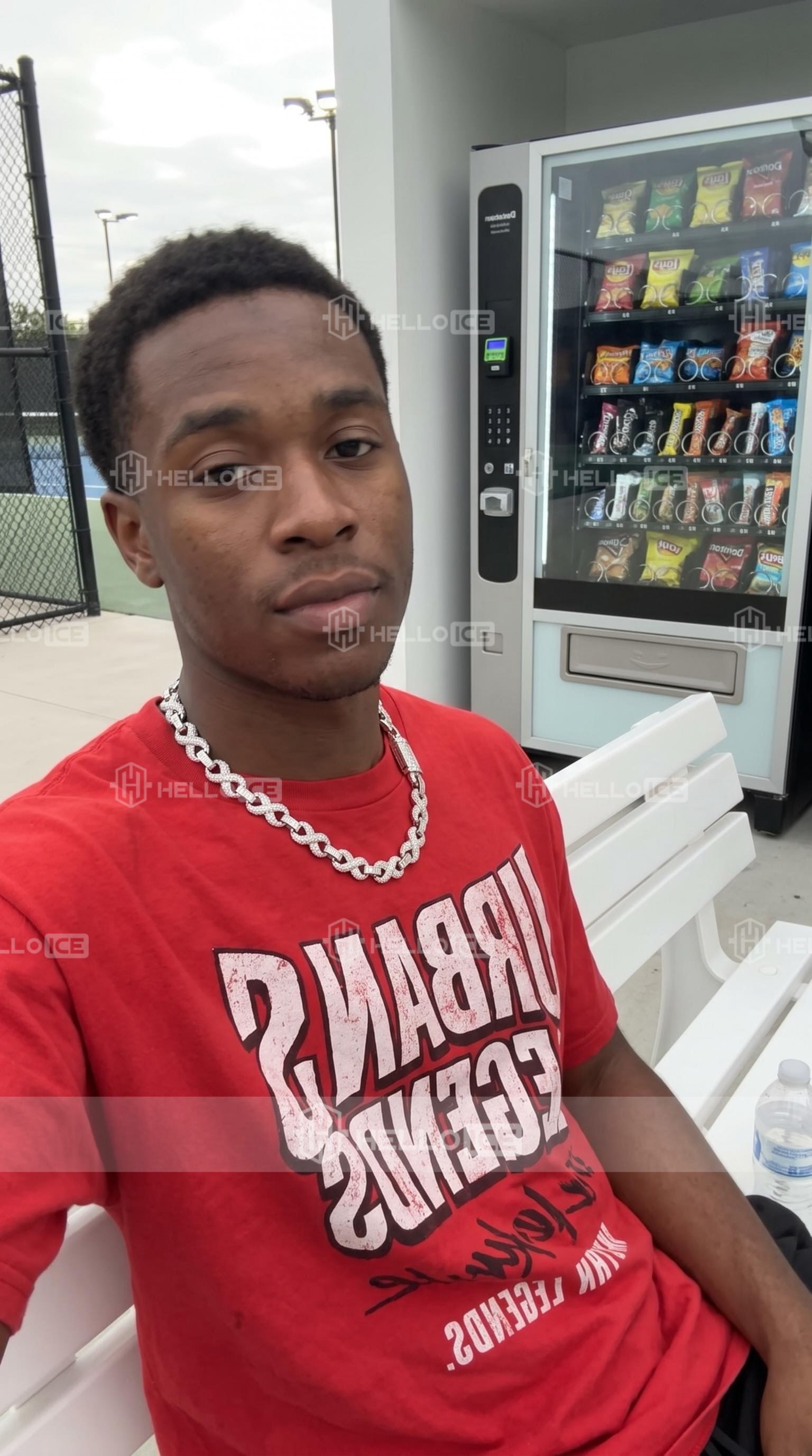 Helloice Review Image