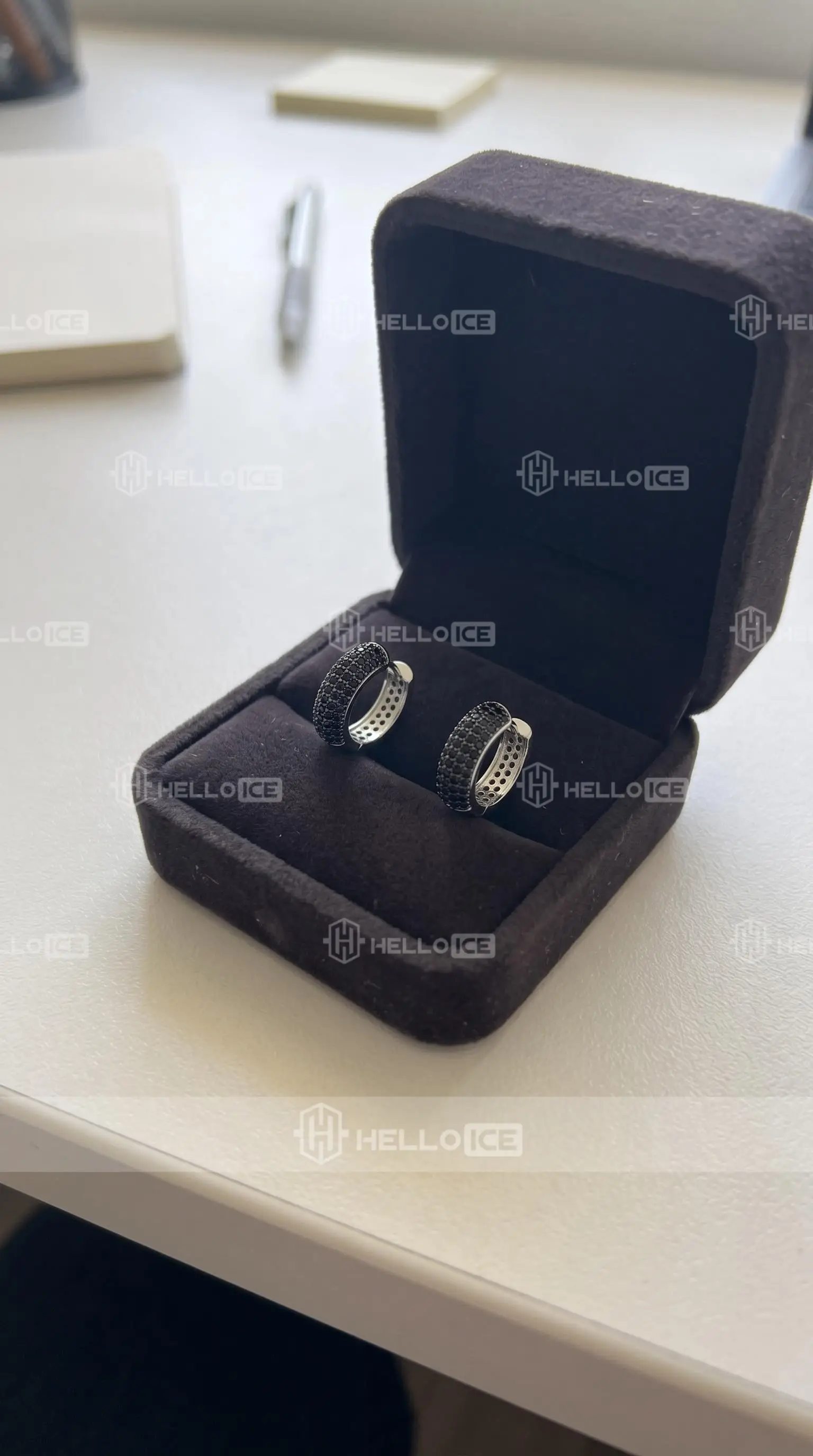 Helloice Review Image