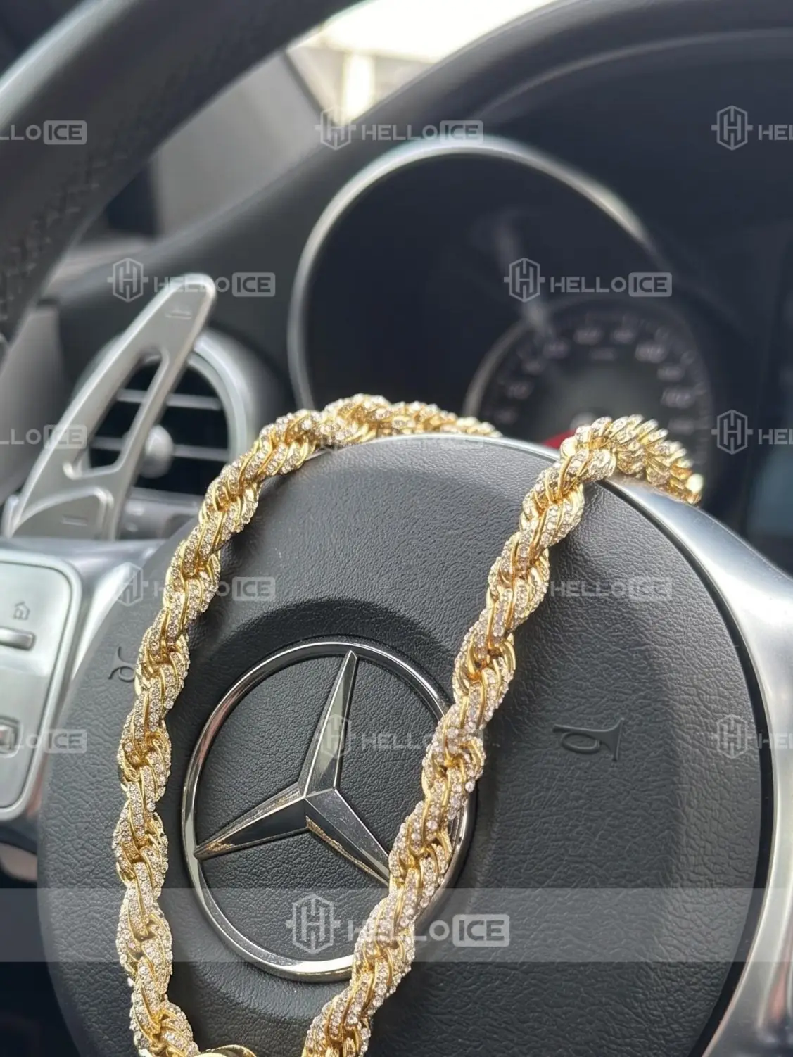 Helloice Review Image