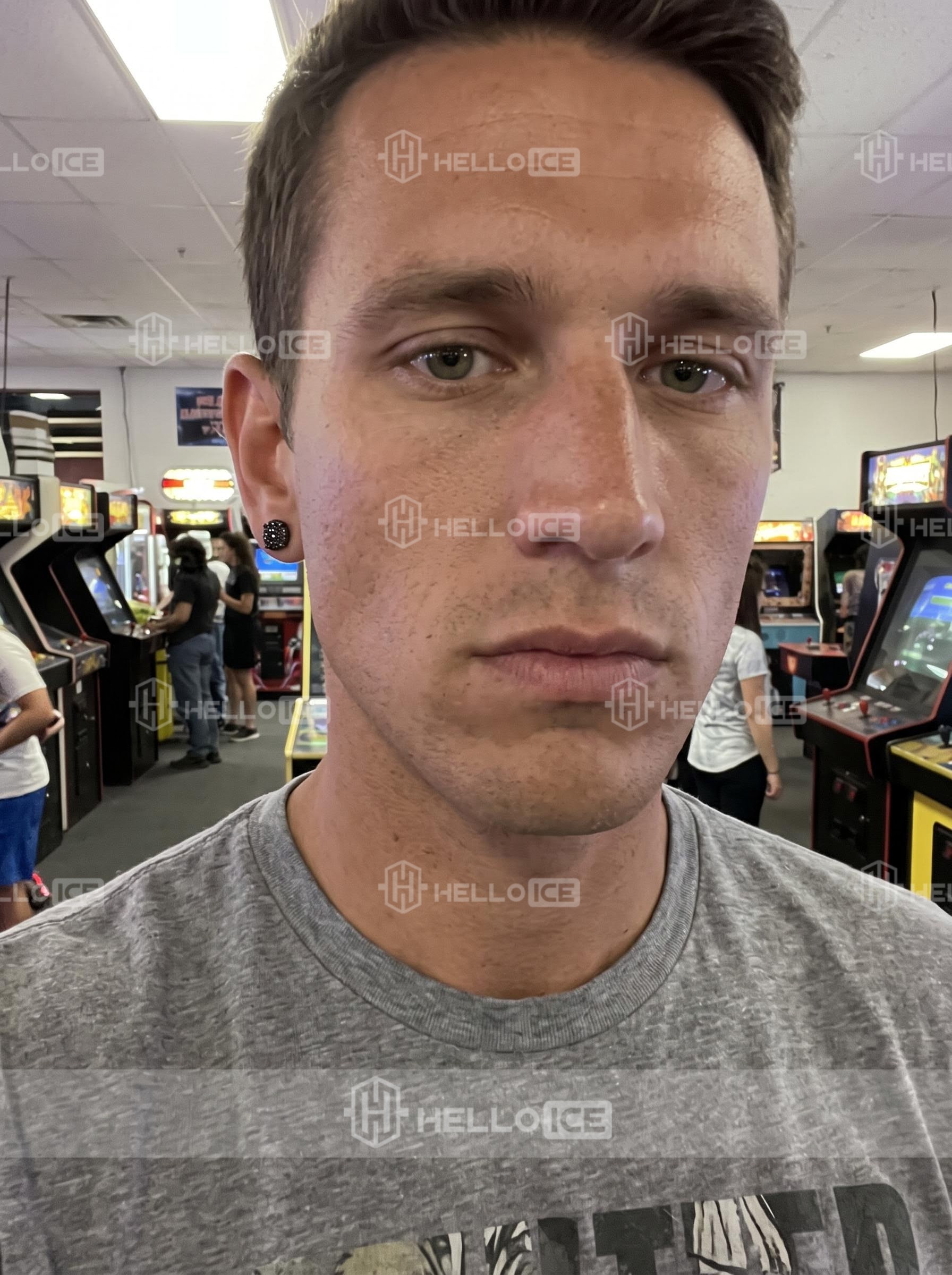 Helloice Review Image