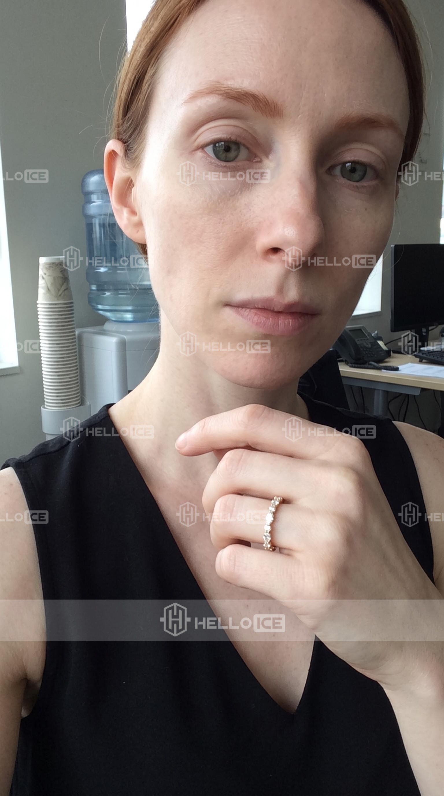 Helloice Review Image