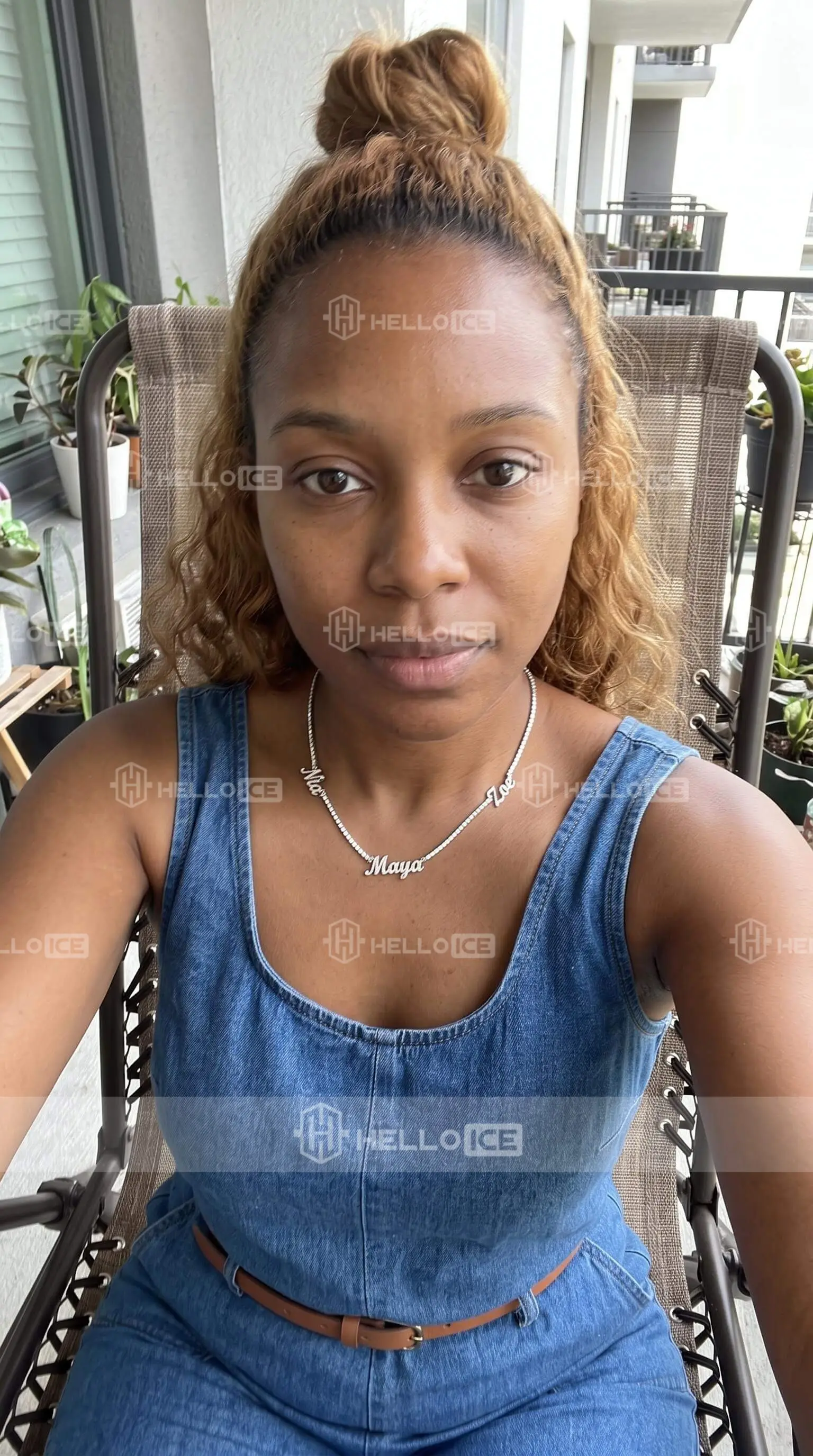 Helloice Review Image