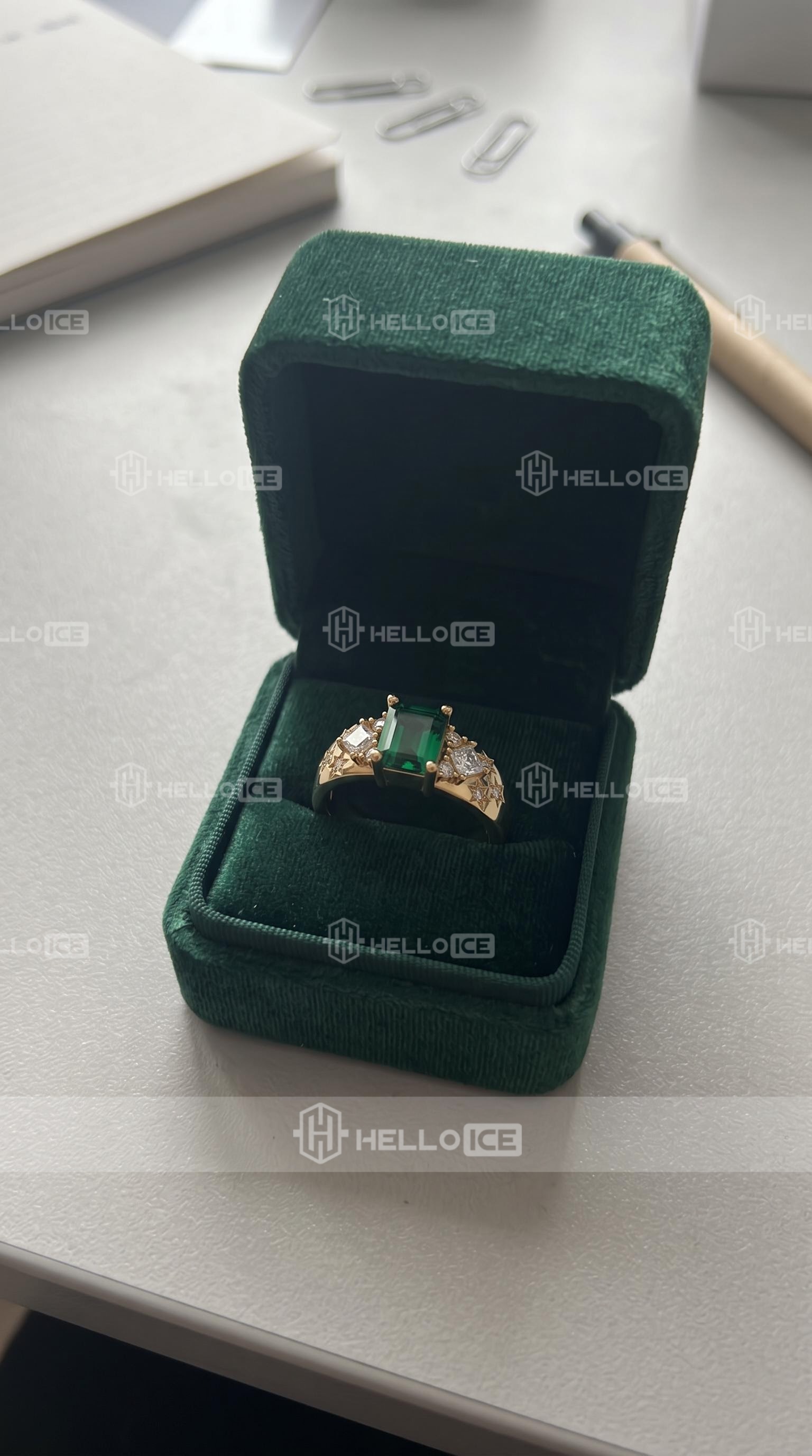 Helloice Review Image